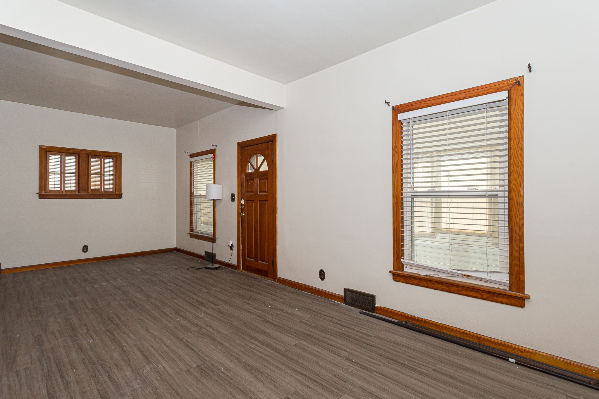 2316 E Pleasant St, Davenport, IA, Image 4