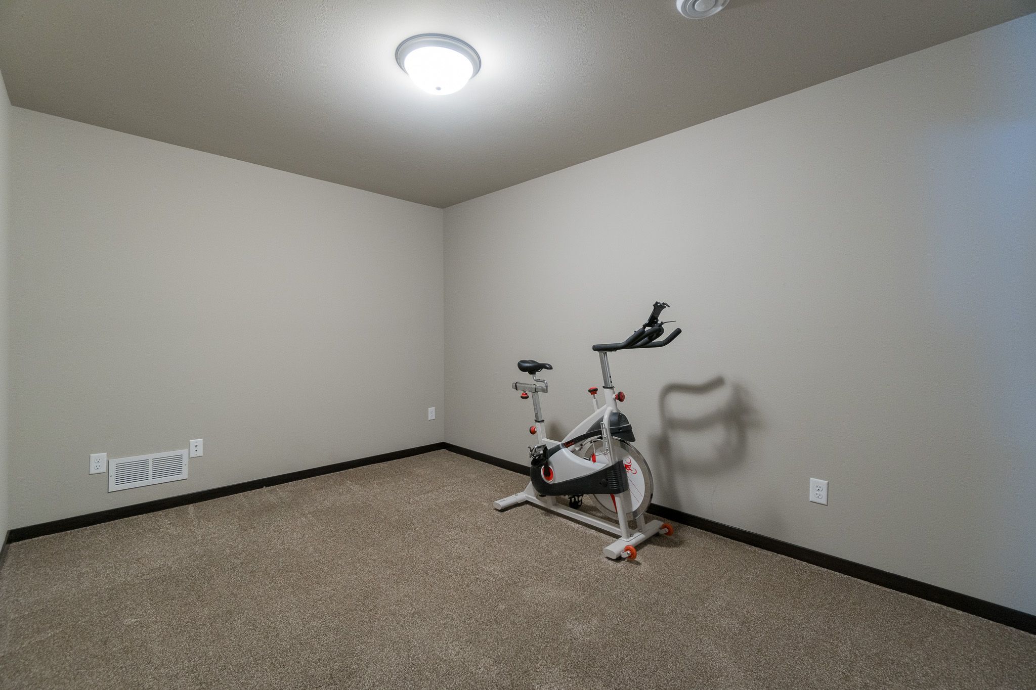 7134 Waterview Dr SW, Cedar Rapids, IA, Image 19