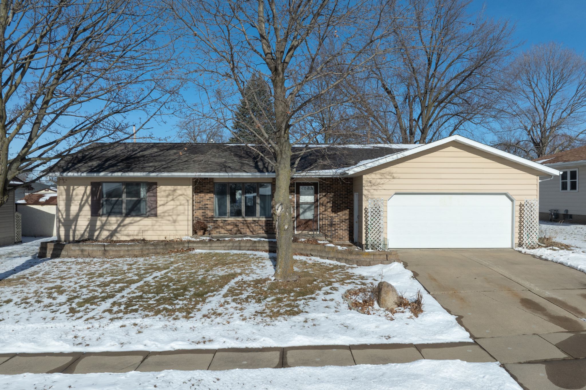 1630 17th Ave, Marion, IA, Image 0