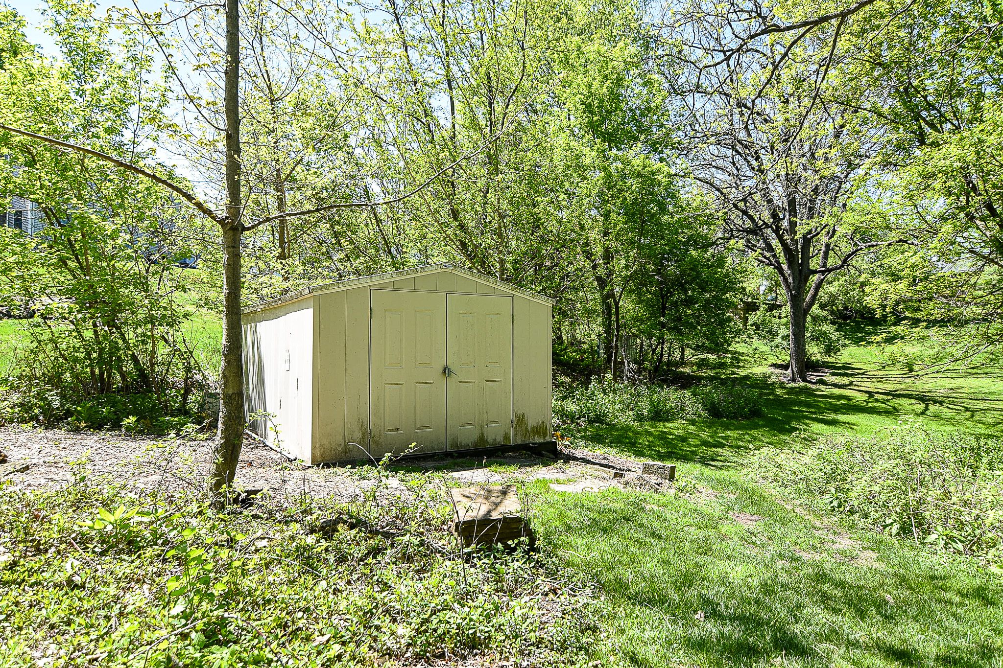 1276 S Grandview Ave, Dubuque, IA, Image 47