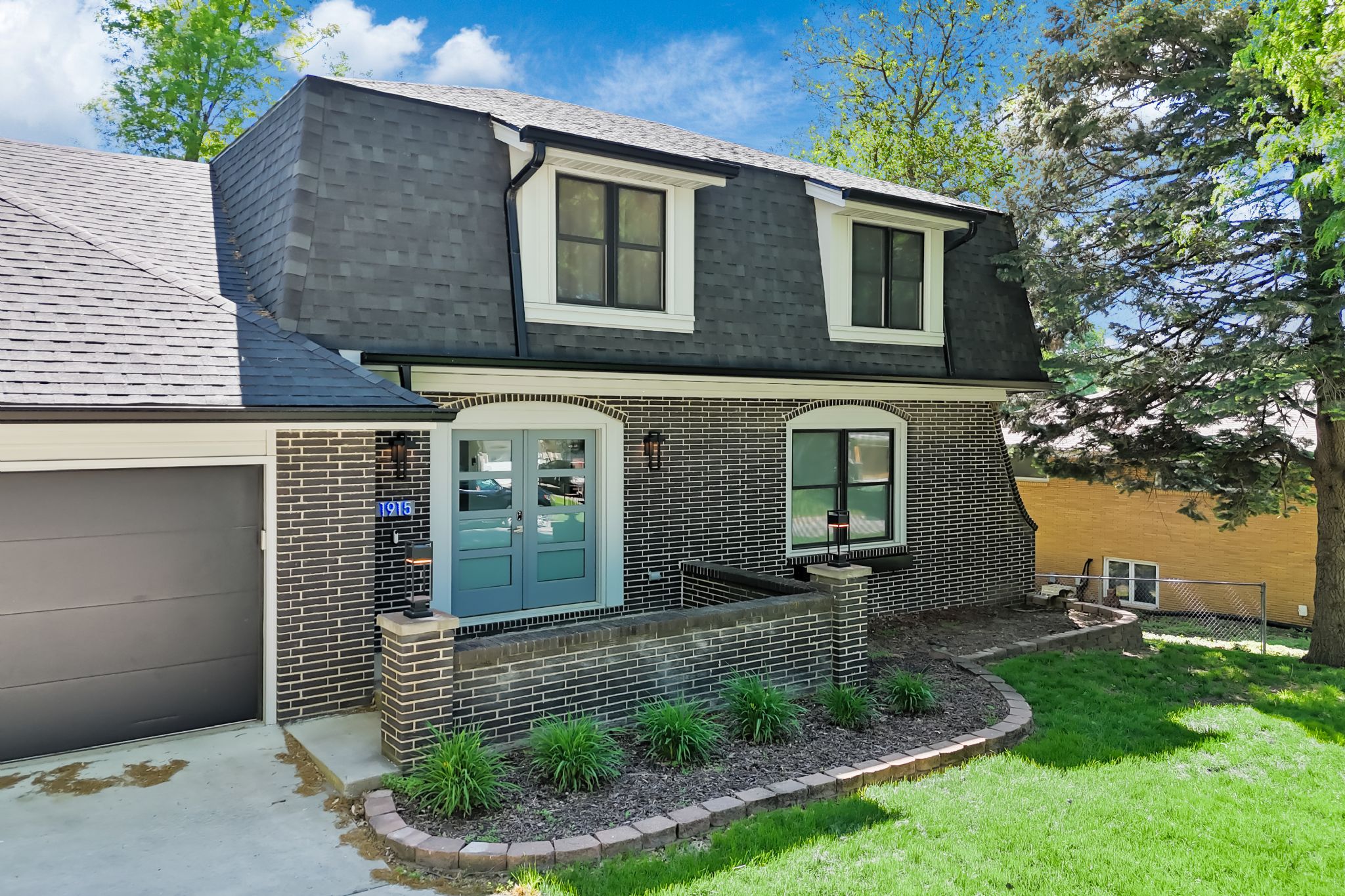 1915 69th St, Windsor Heights, IA, Image 2