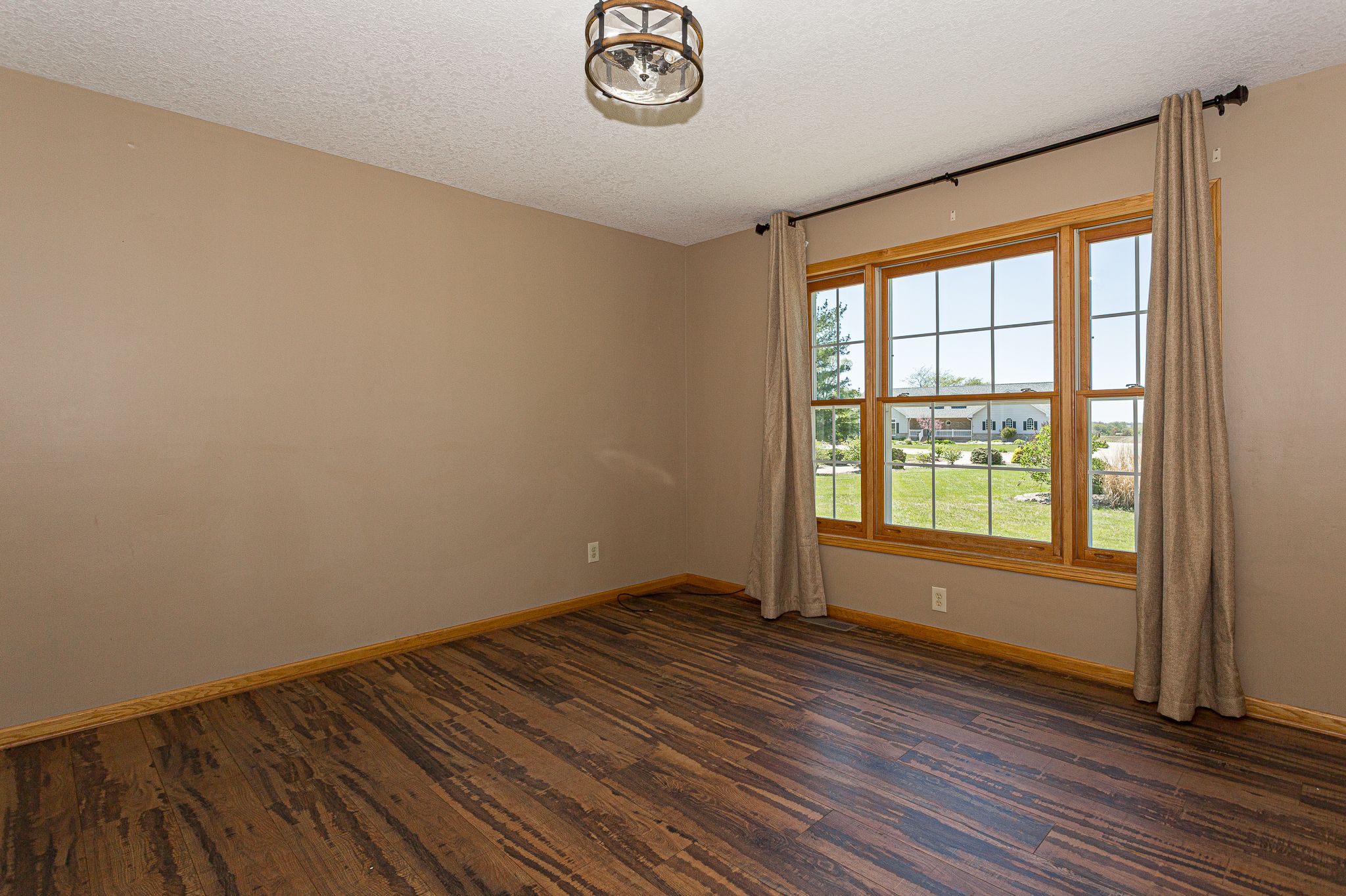 2587 282nd Ave, De Witt, IA, Image 16
