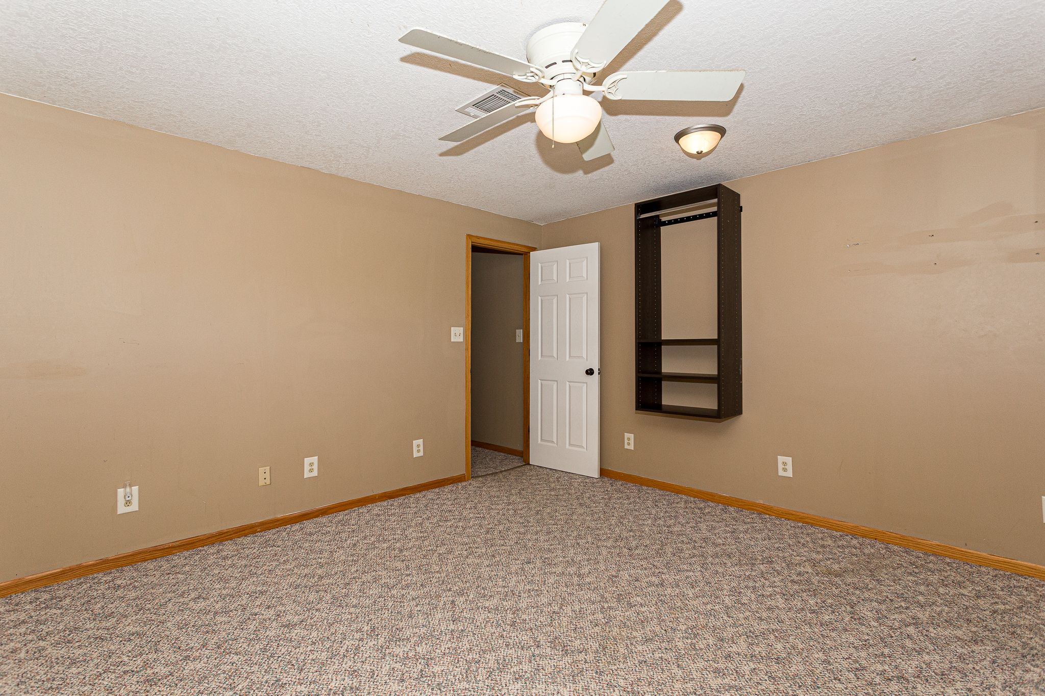 2587 282nd Ave, De Witt, IA, Image 36