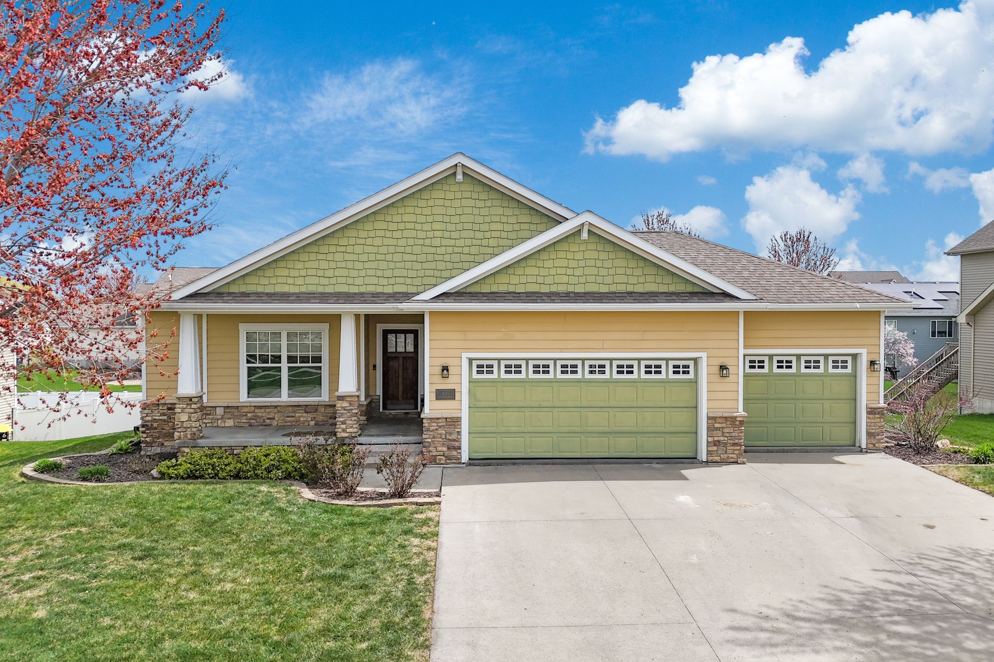 805 SE Finch Cir, Waukee, IA, Image 1
