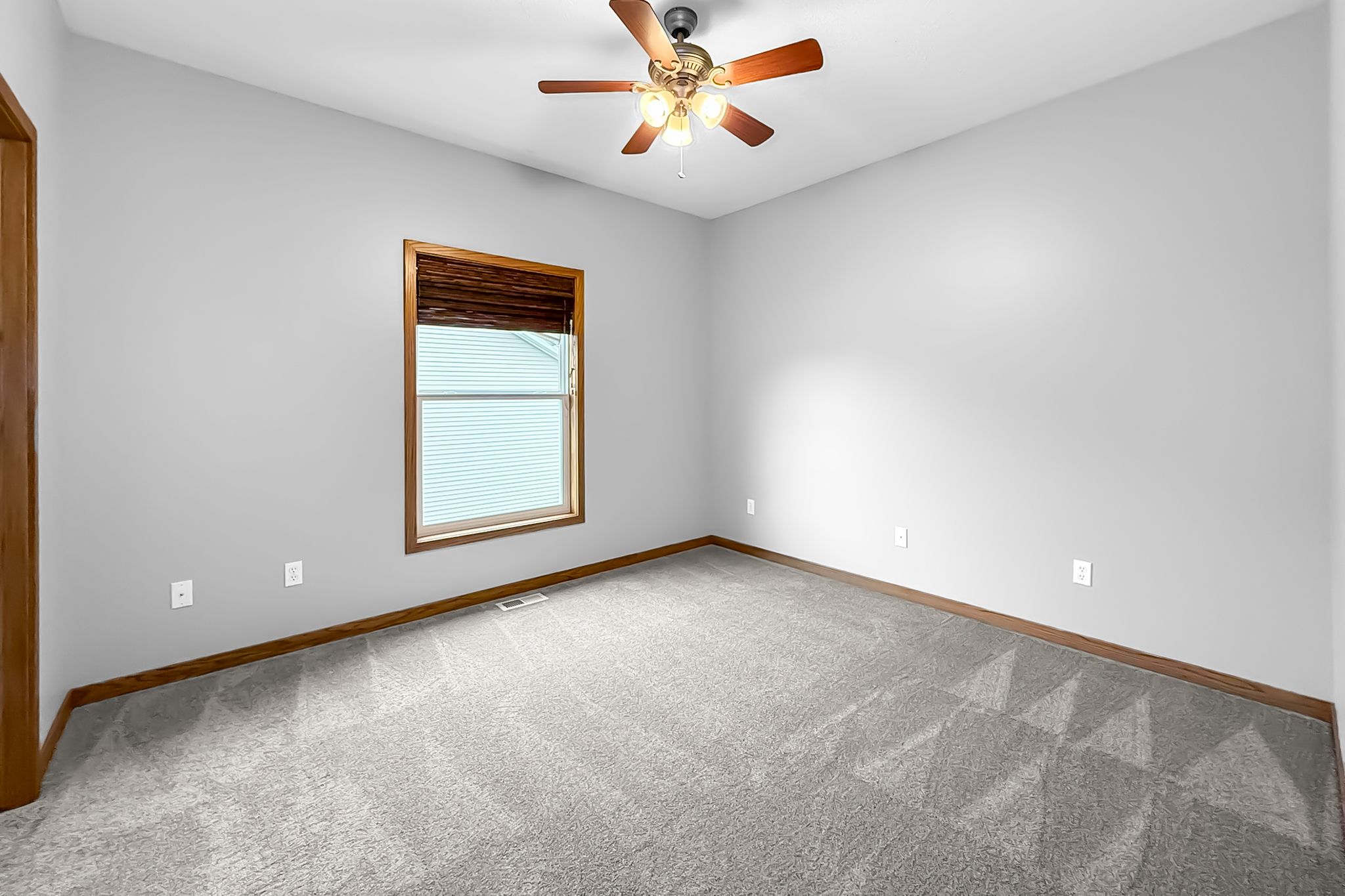 805 SE Finch Cir, Waukee, IA, Image 28