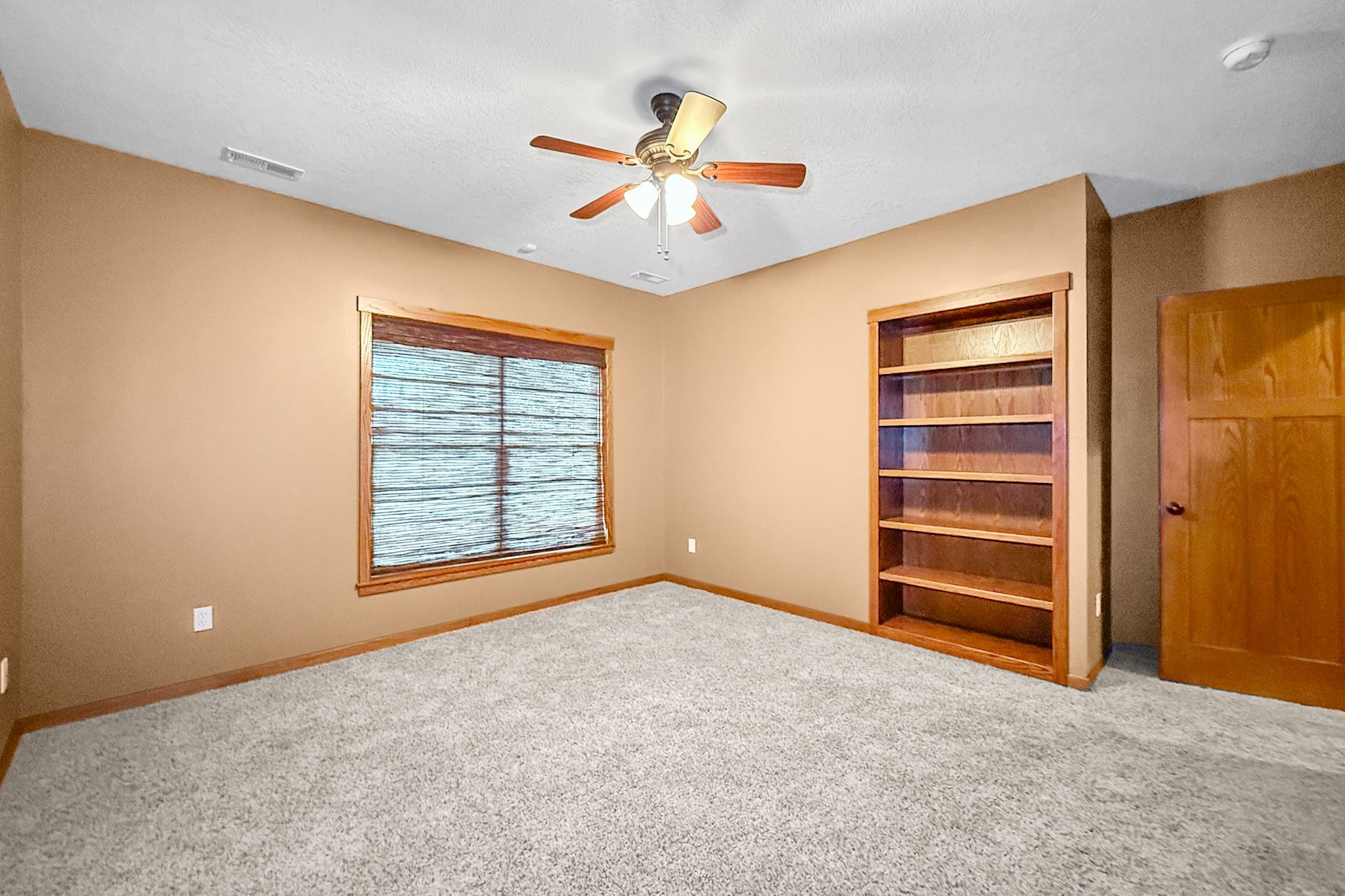 805 SE Finch Cir, Waukee, IA, Image 35