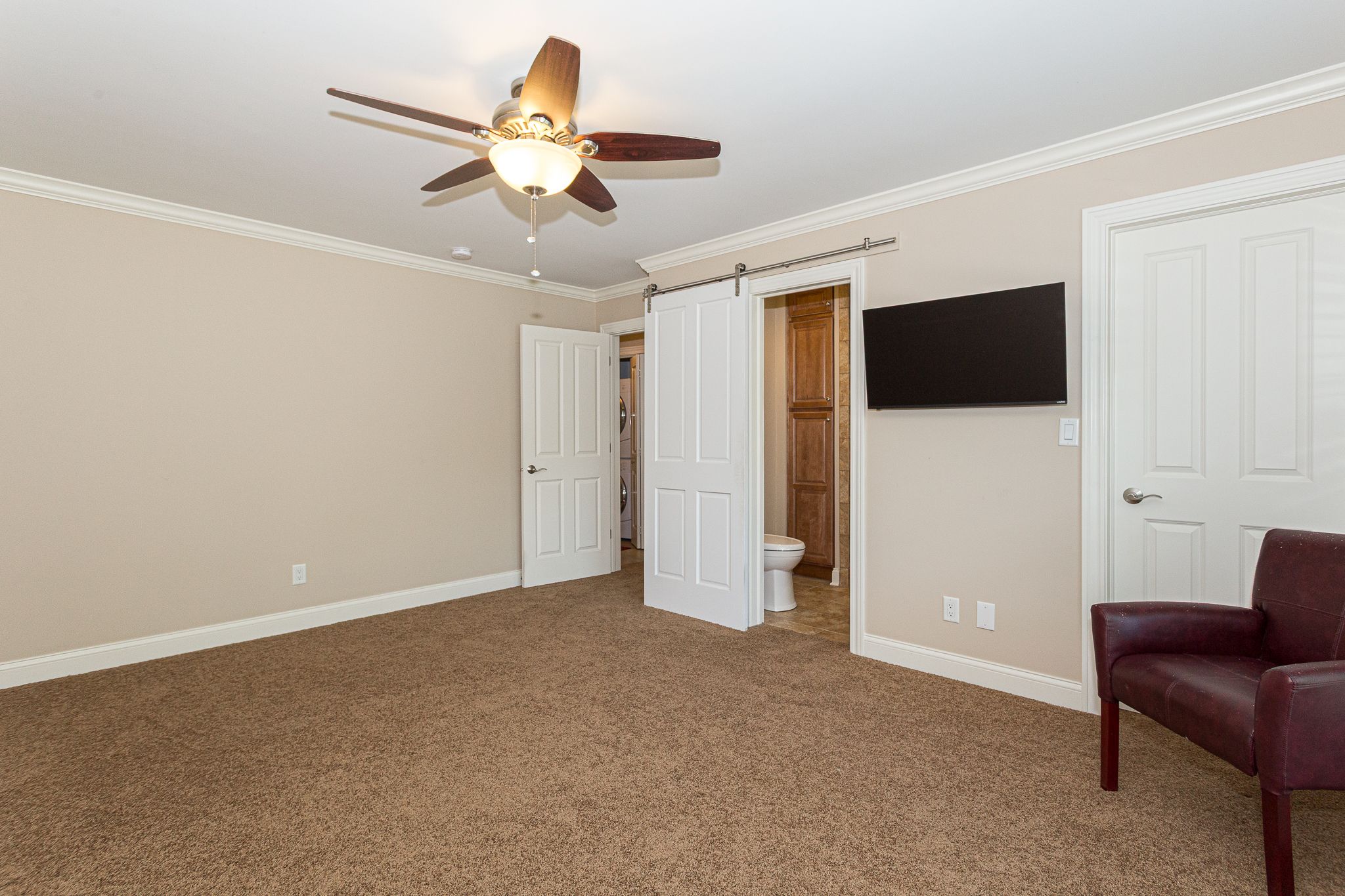 3215 E Locust St, Davenport, IA, Image 18