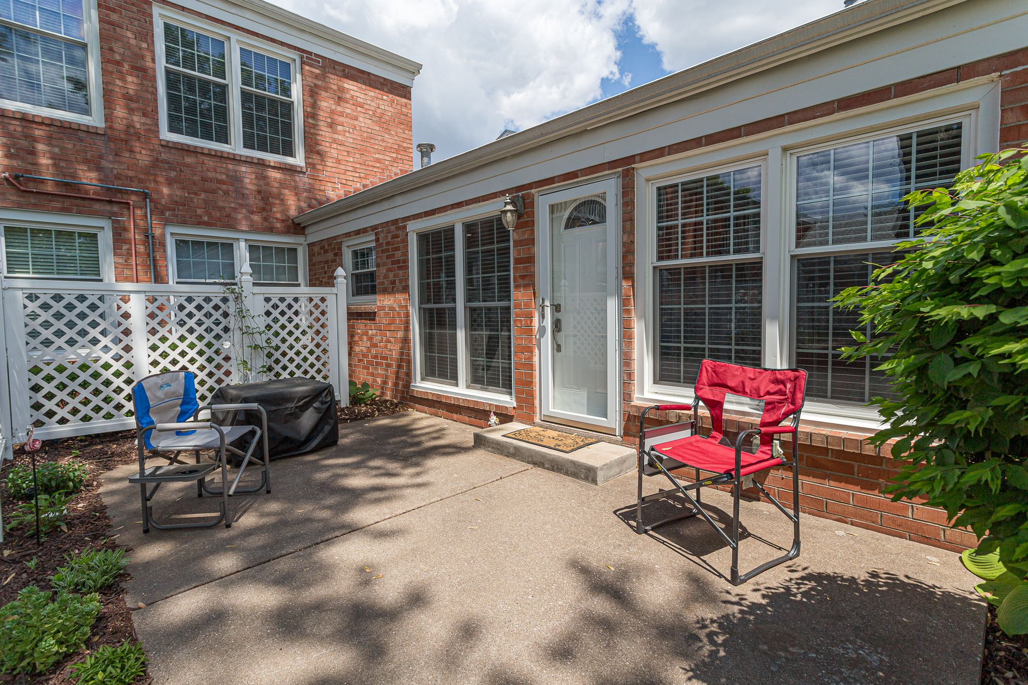 3215 E Locust St, Davenport, IA, Image 27