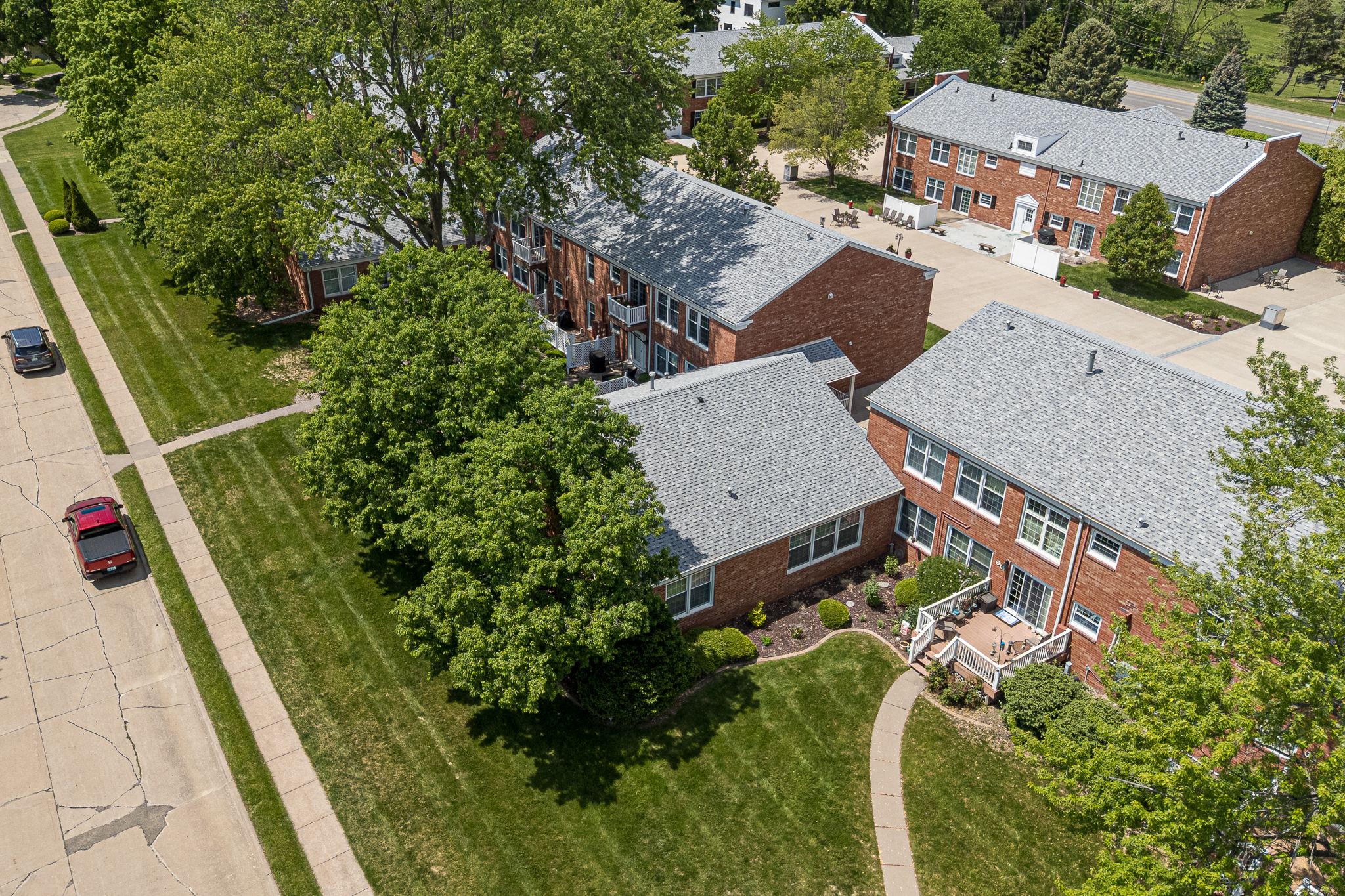 3215 E Locust St, Davenport, IA, Image 29