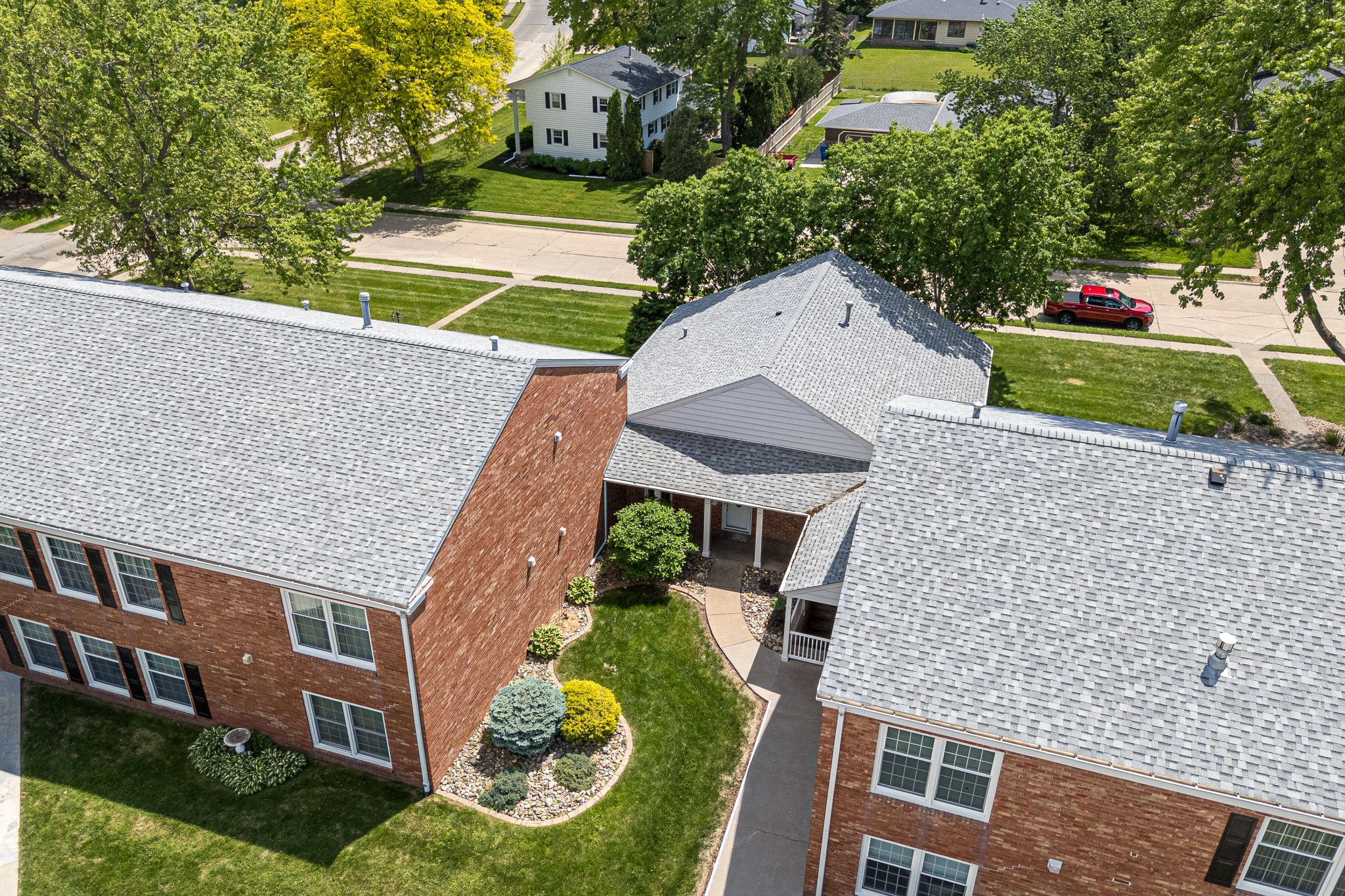 3215 E Locust St, Davenport, IA, Image 30