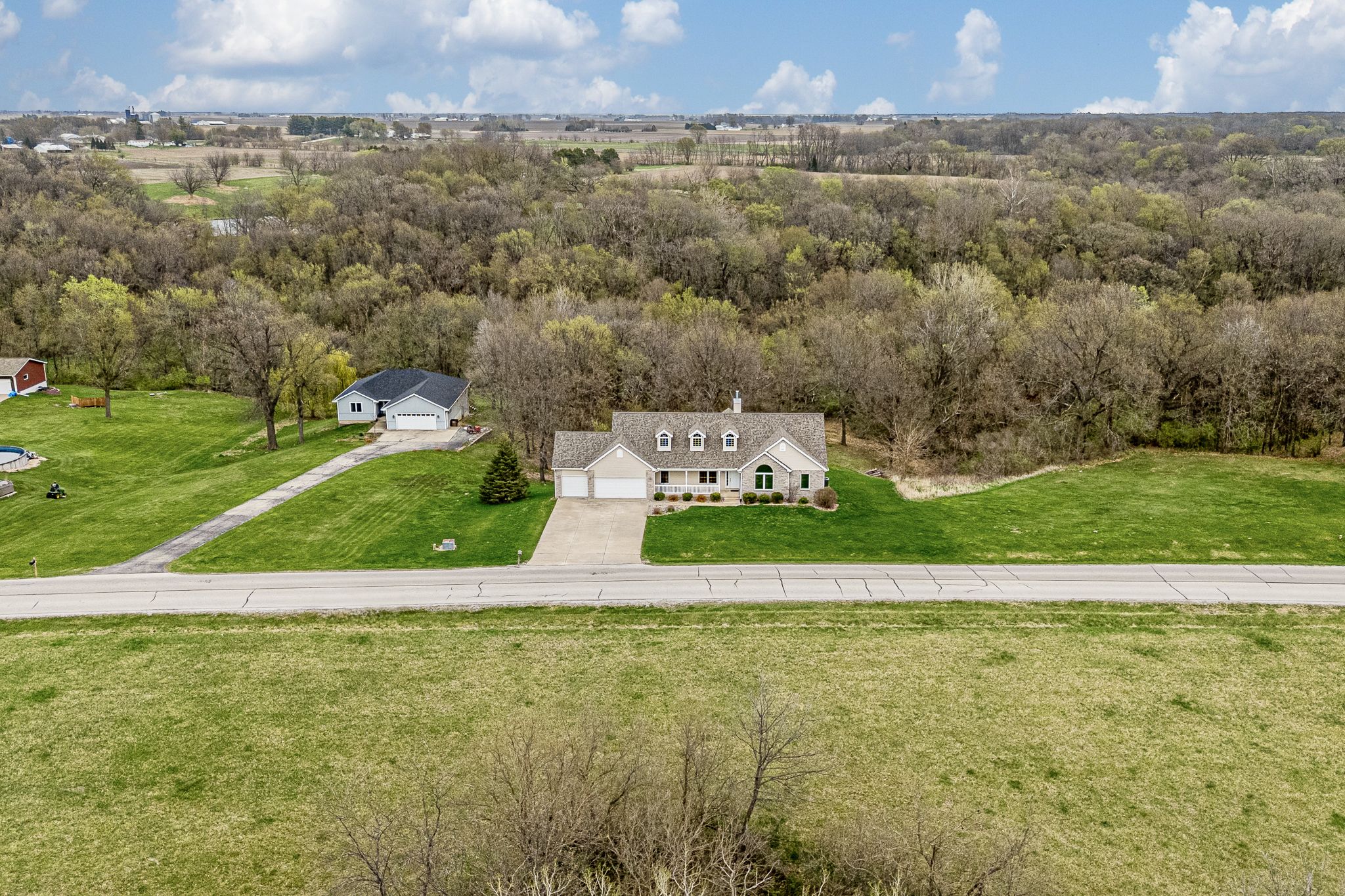 1315 Fyre Lake Dr, Sherrard, IL, Image 1