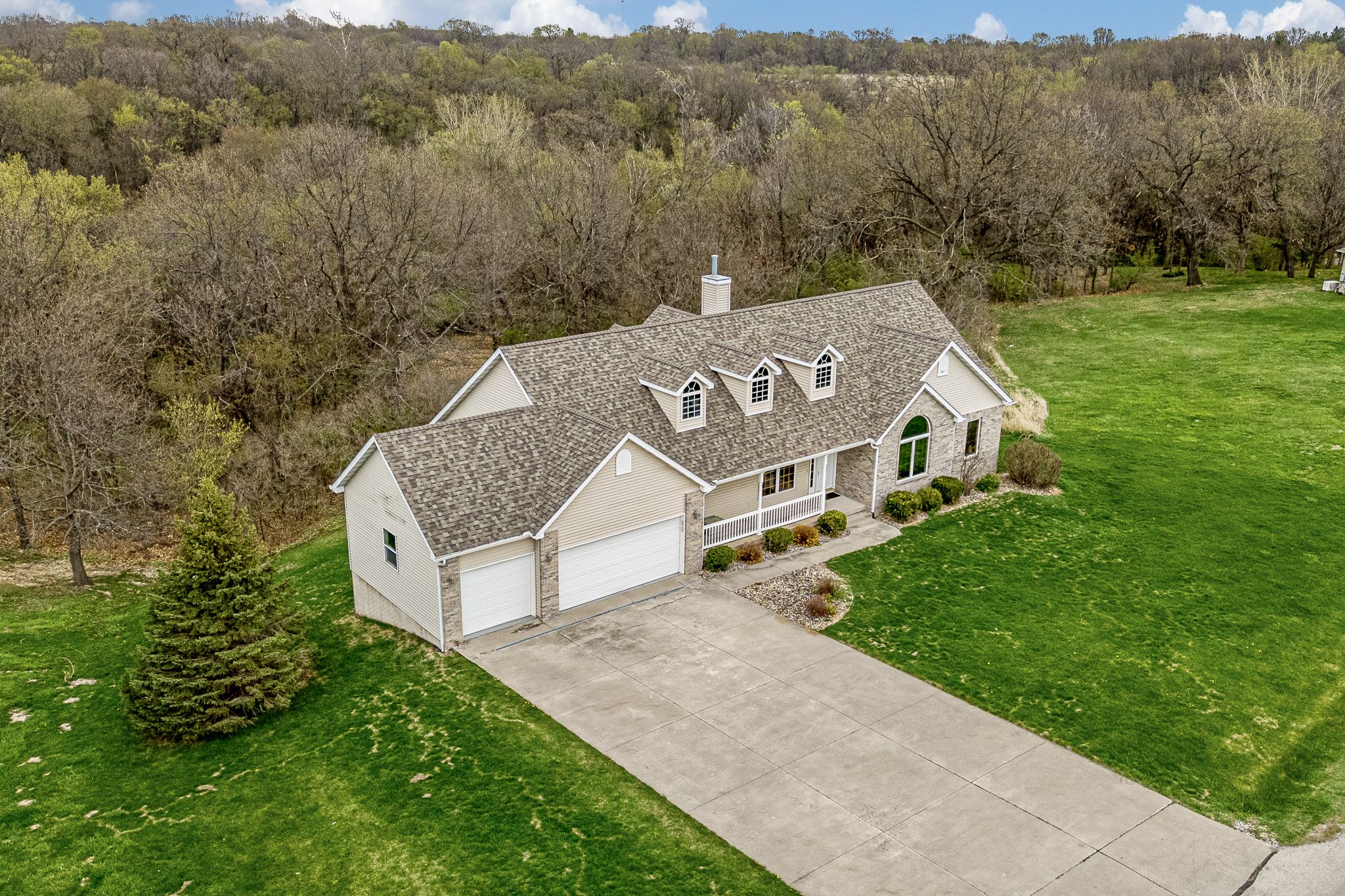 1315 Fyre Lake Dr, Sherrard, IL, Image 2