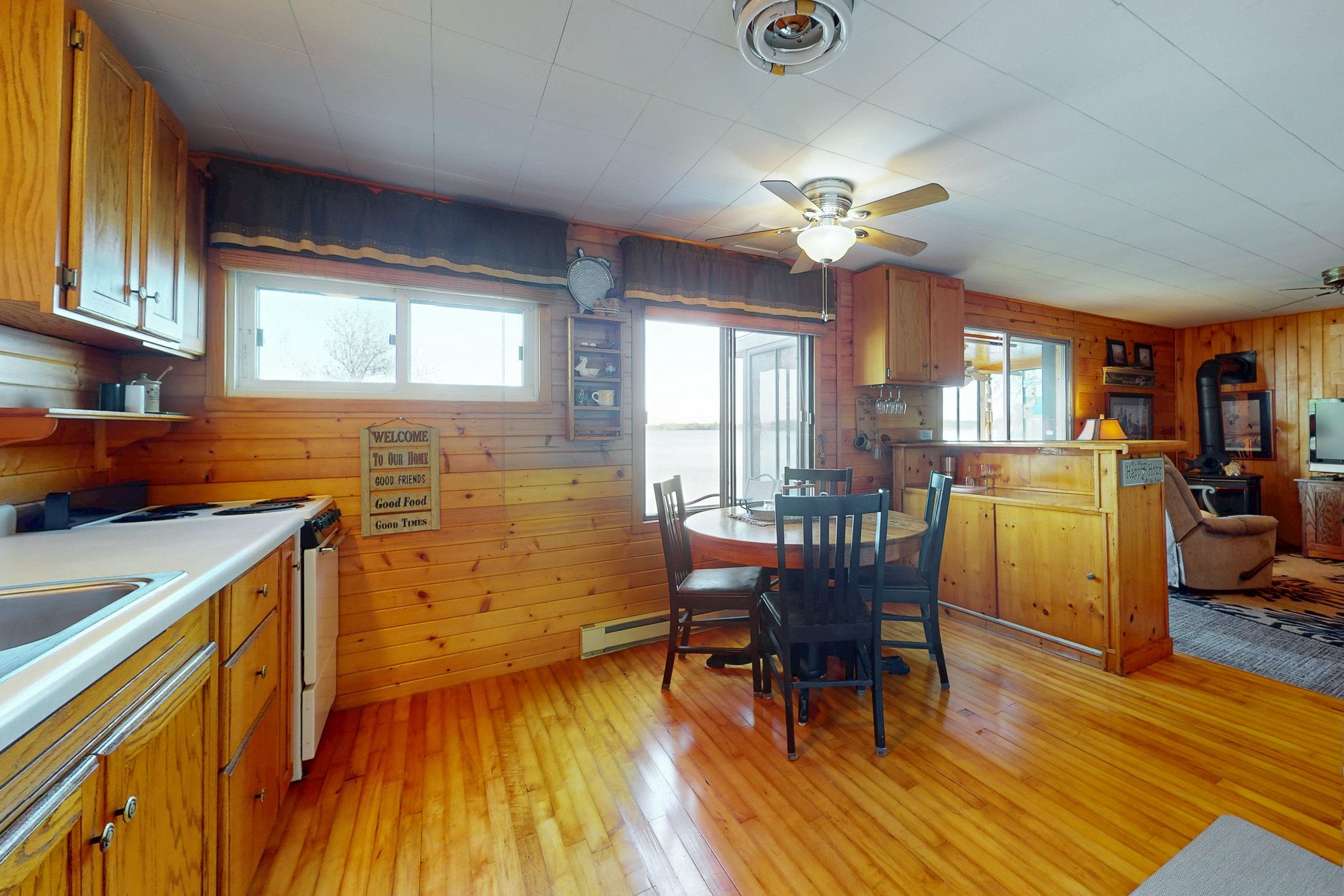 10 Oakwood Shoreline Dr, Bruce, SD, Image 8