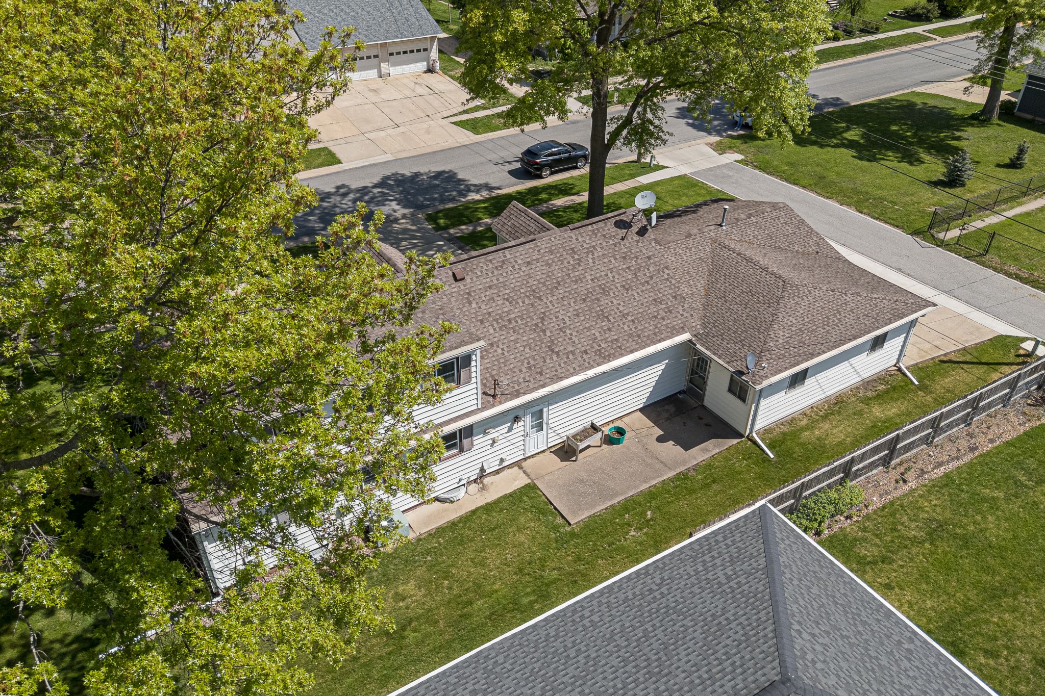 421 W Davenport St, Eldridge, IA, Image 28
