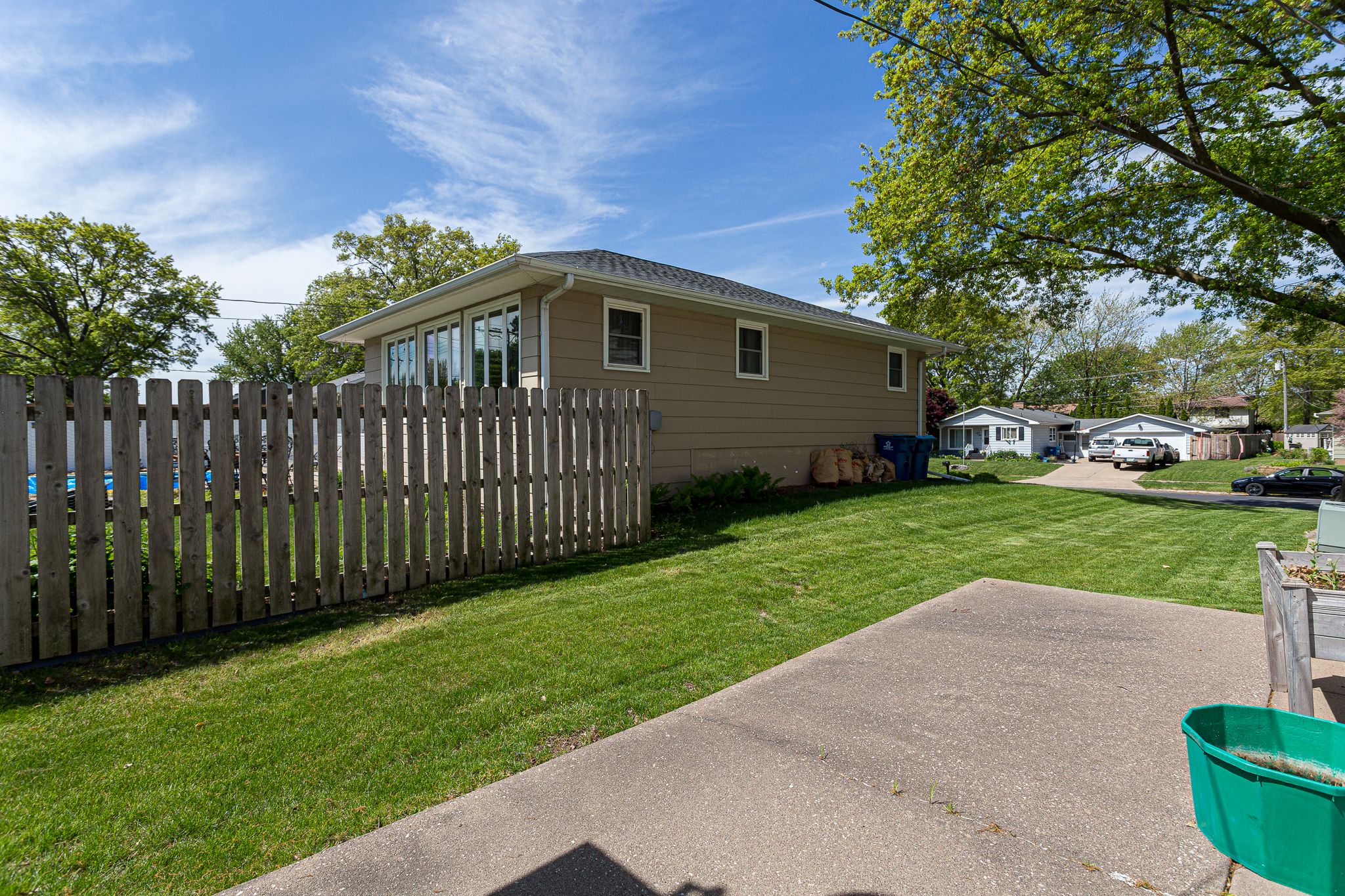 421 W Davenport St, Eldridge, IA, Image 32