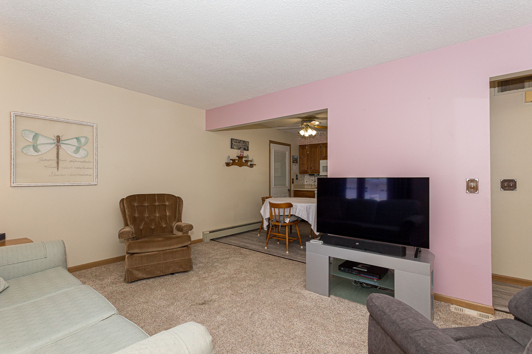 421 W Davenport St, Eldridge, IA, Image 4