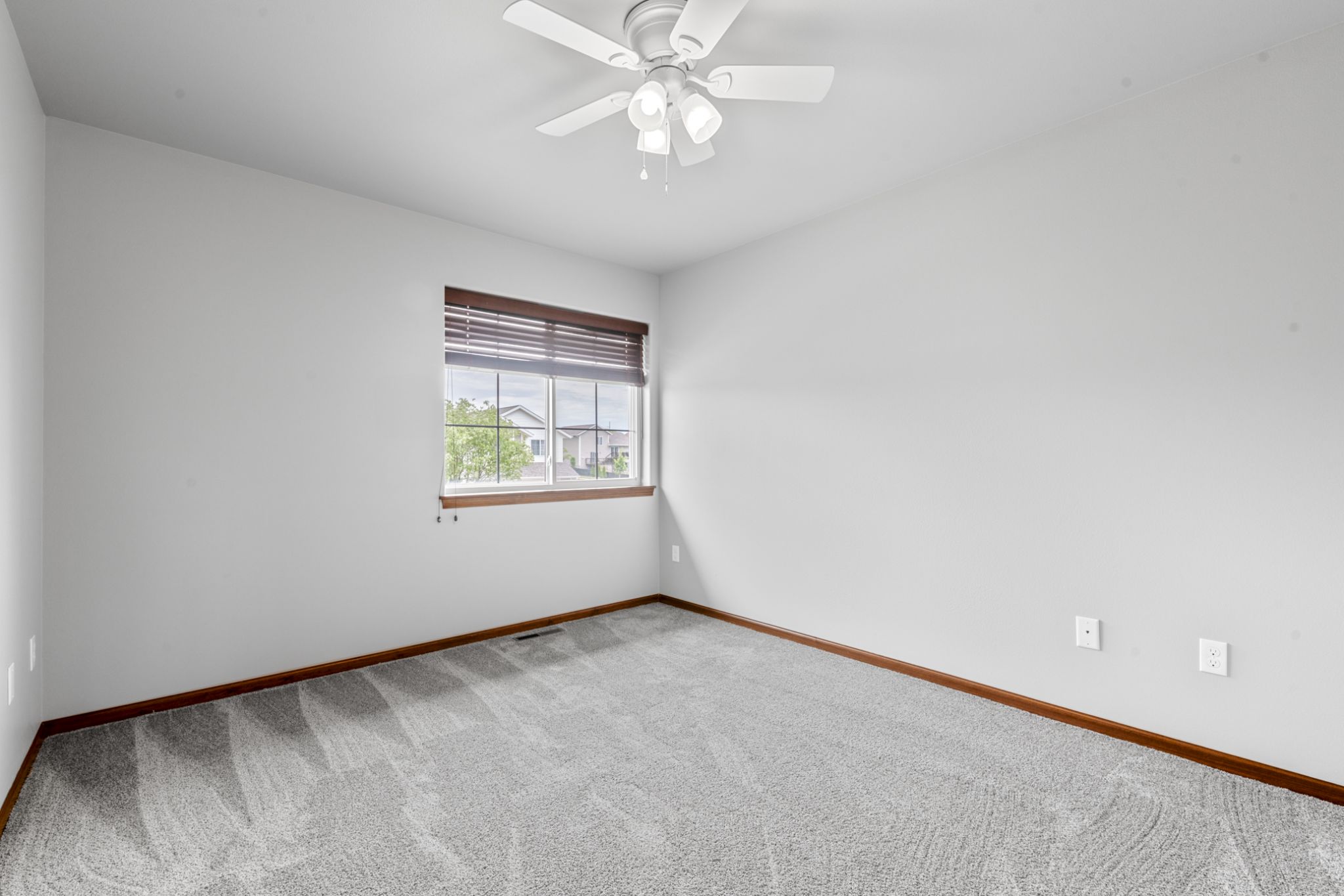1573 Vesti Ln, Iowa City, IA, Image 28