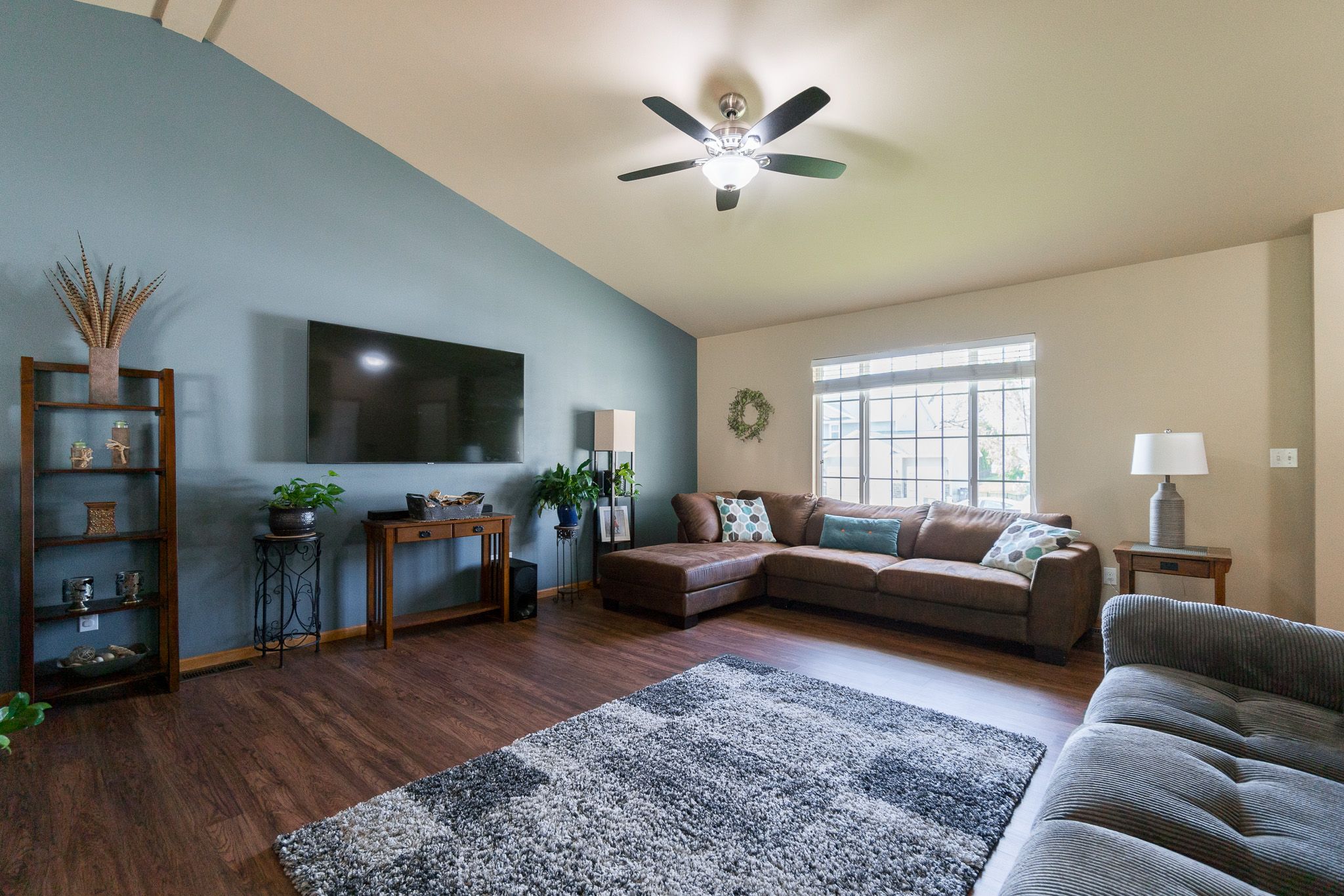 2214 Shady Grove Rd SW, Cedar Rapids, IA, Image 2