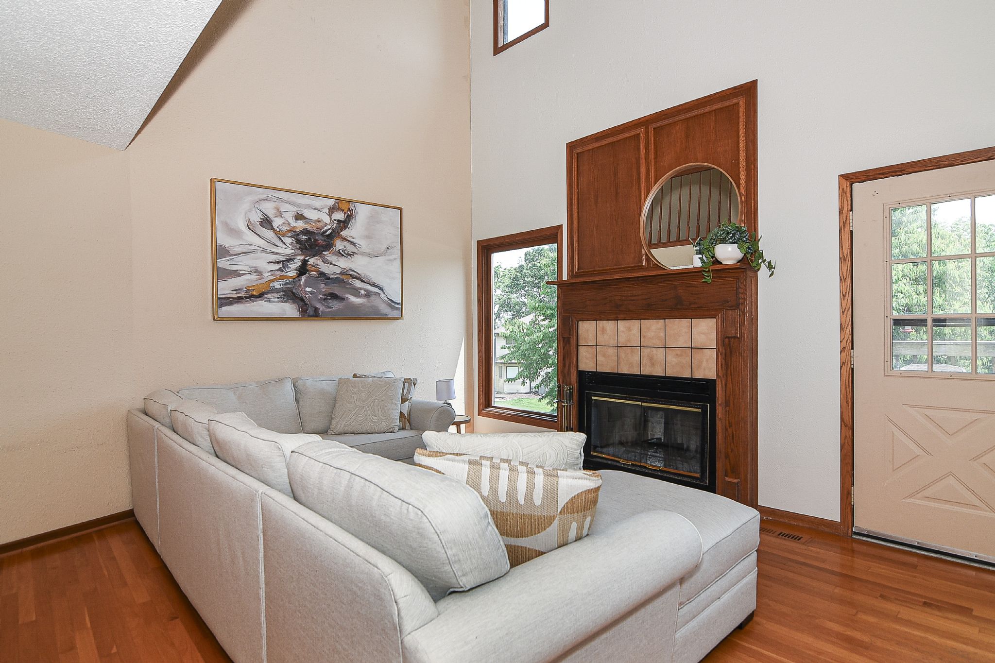 11184 Woodview Drive, Dubuque, IA, Image 13