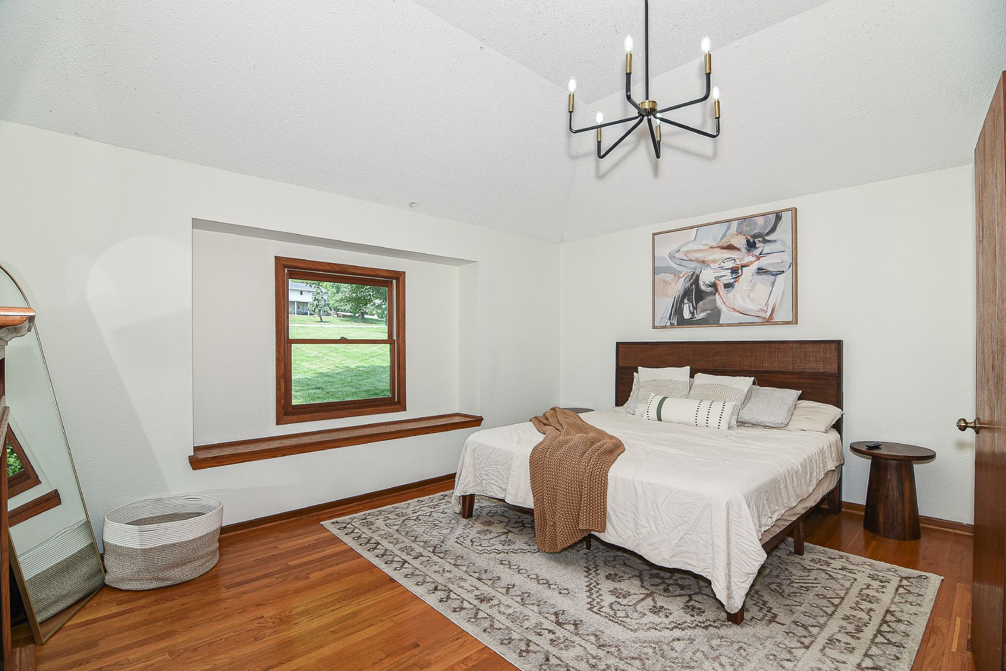11184 Woodview Drive, Dubuque, IA, Image 16