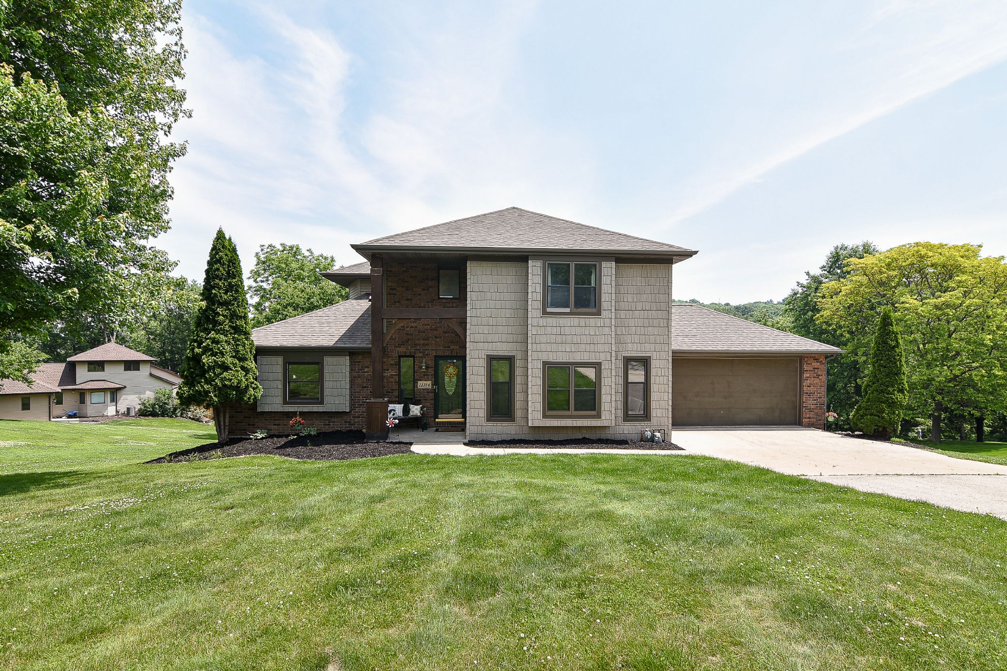 11184 Woodview Drive, Dubuque, IA, Image 0