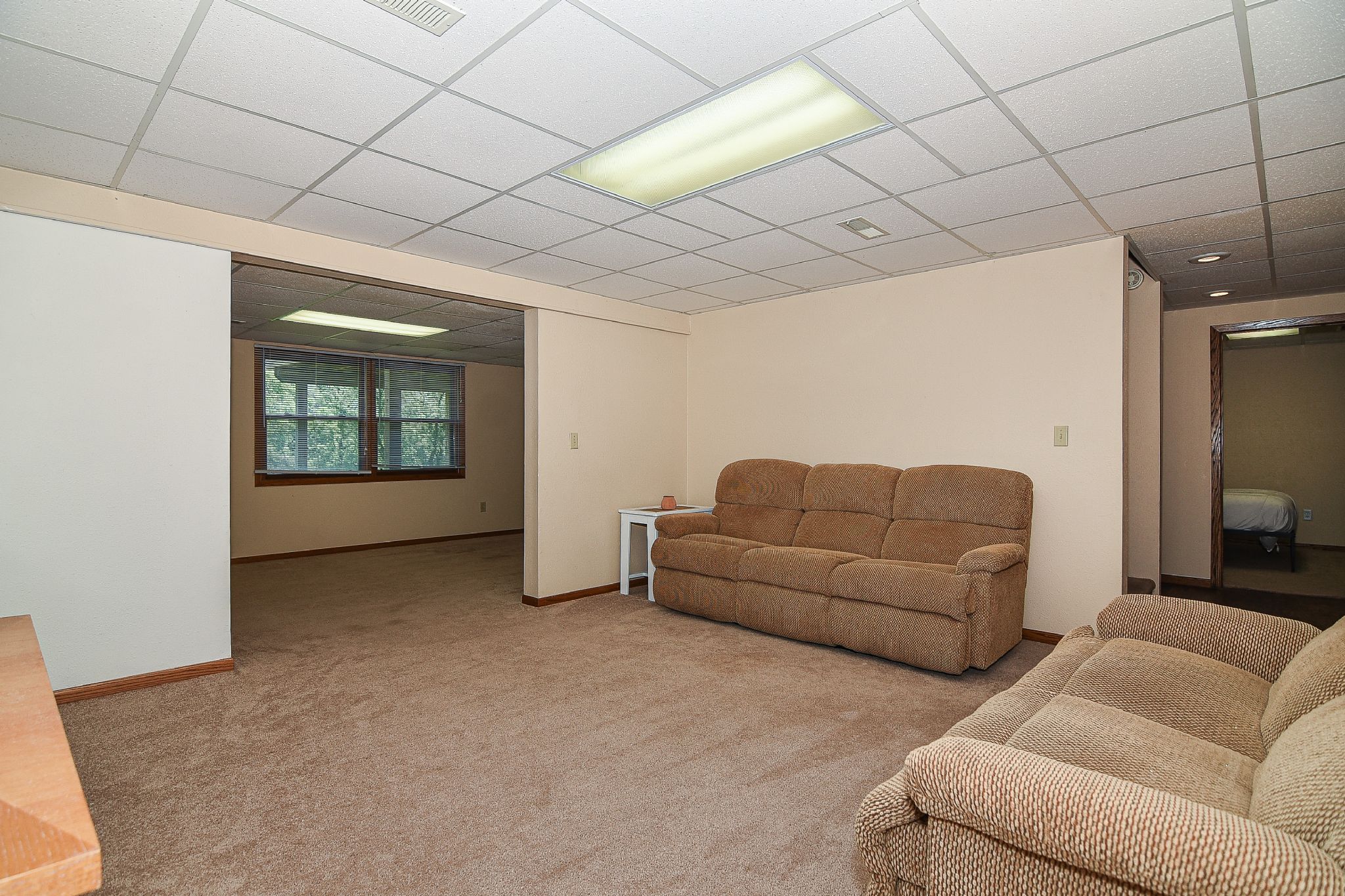 11184 Woodview Drive, Dubuque, IA, Image 25