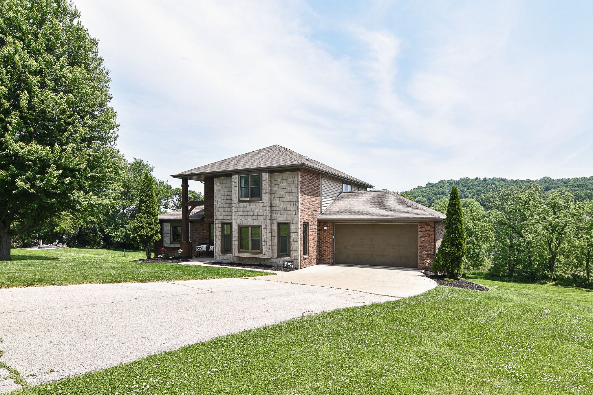11184 Woodview Drive, Dubuque, IA, Image 33