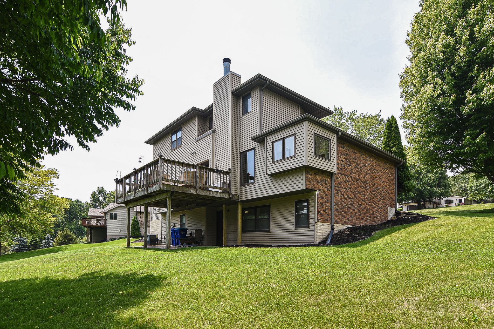 11184 Woodview Drive, Dubuque, IA, Image 35