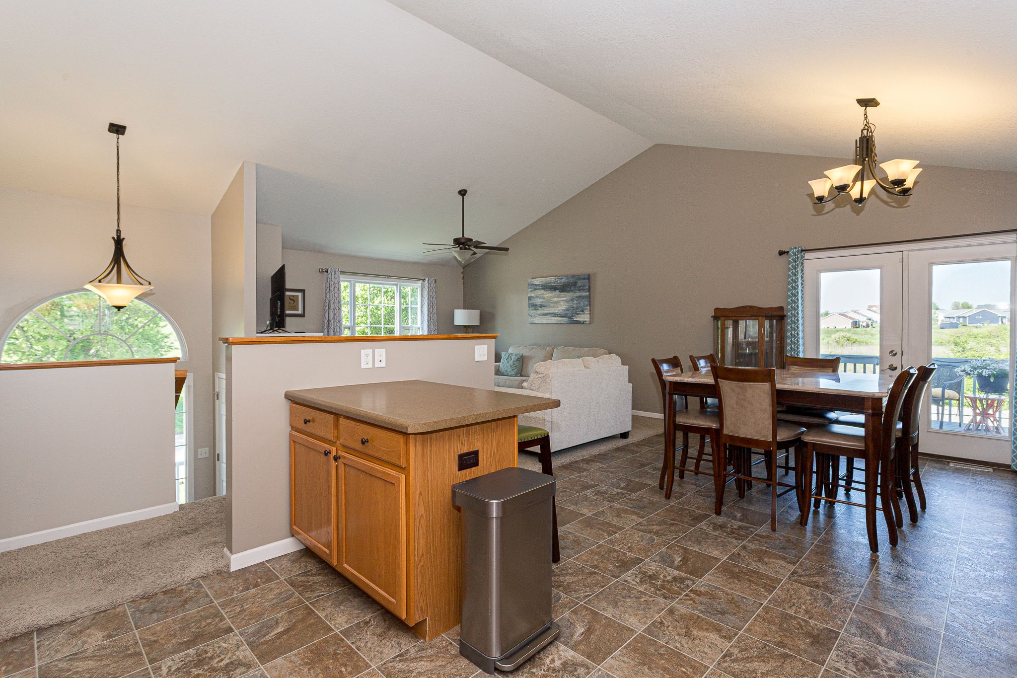 1004 Franklin Ave, Davenport, IA, Image 10