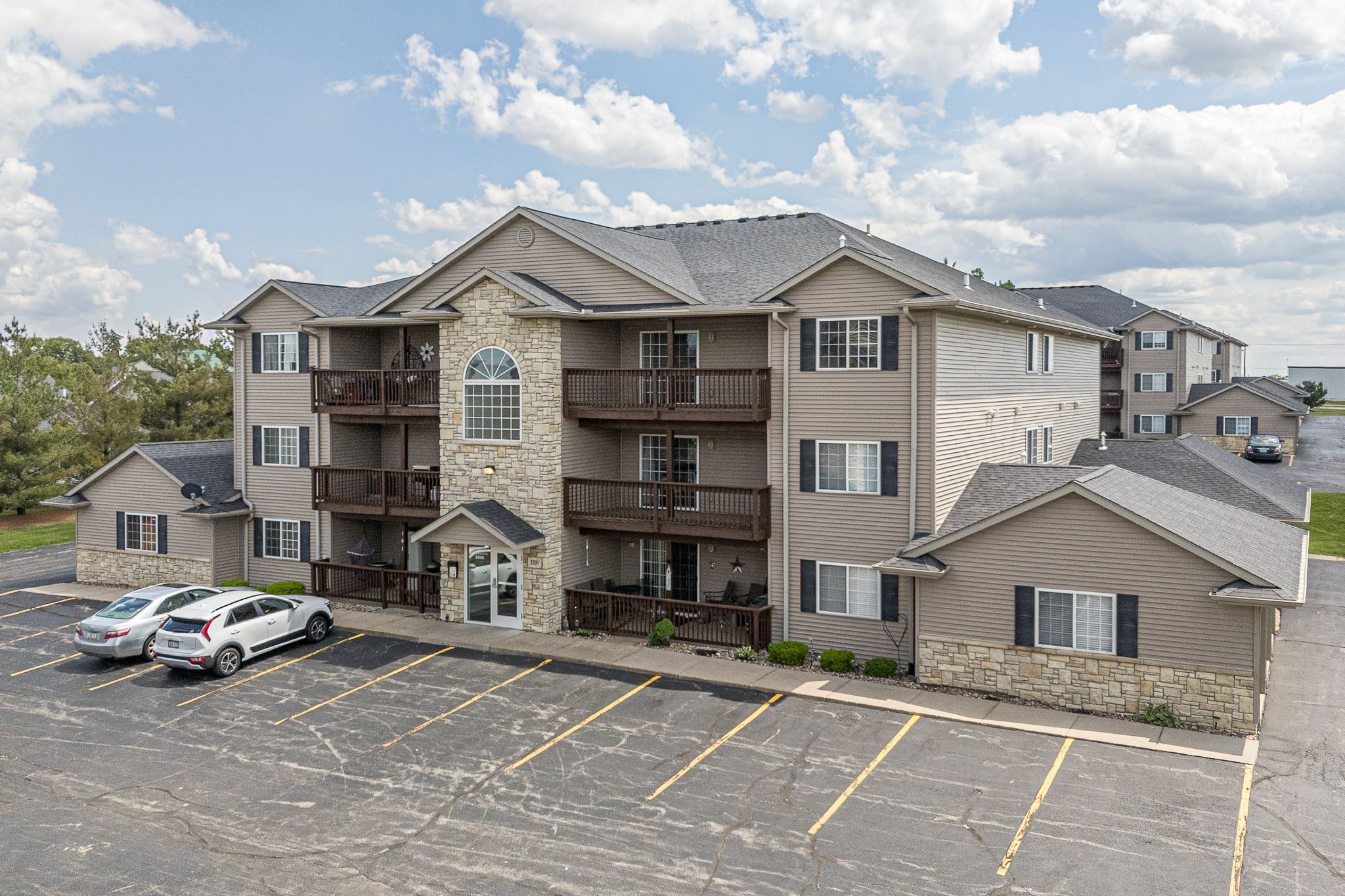 3209 South 16th Avenue, Eldridge, IA, Image 3