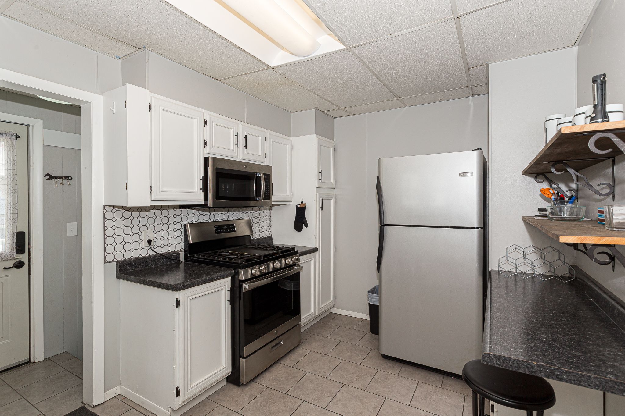 1658 W Lombard, Davenport, IA, Image 9