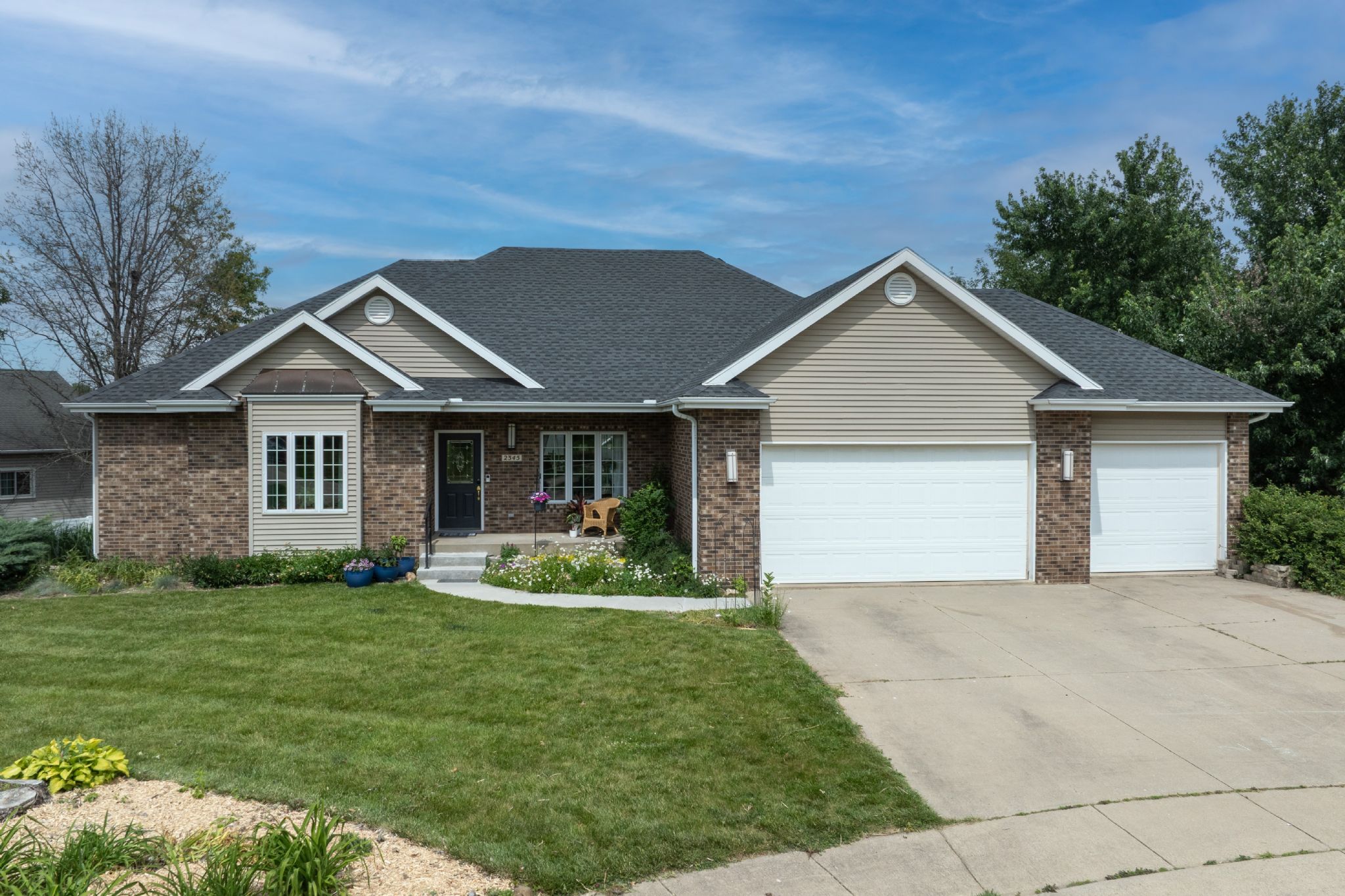 2345 Coventry Ct, Marion, IA, Image 0