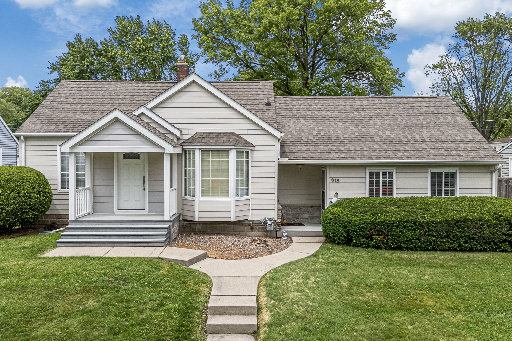 918 Jones St, Bettendorf, IA, Image 1