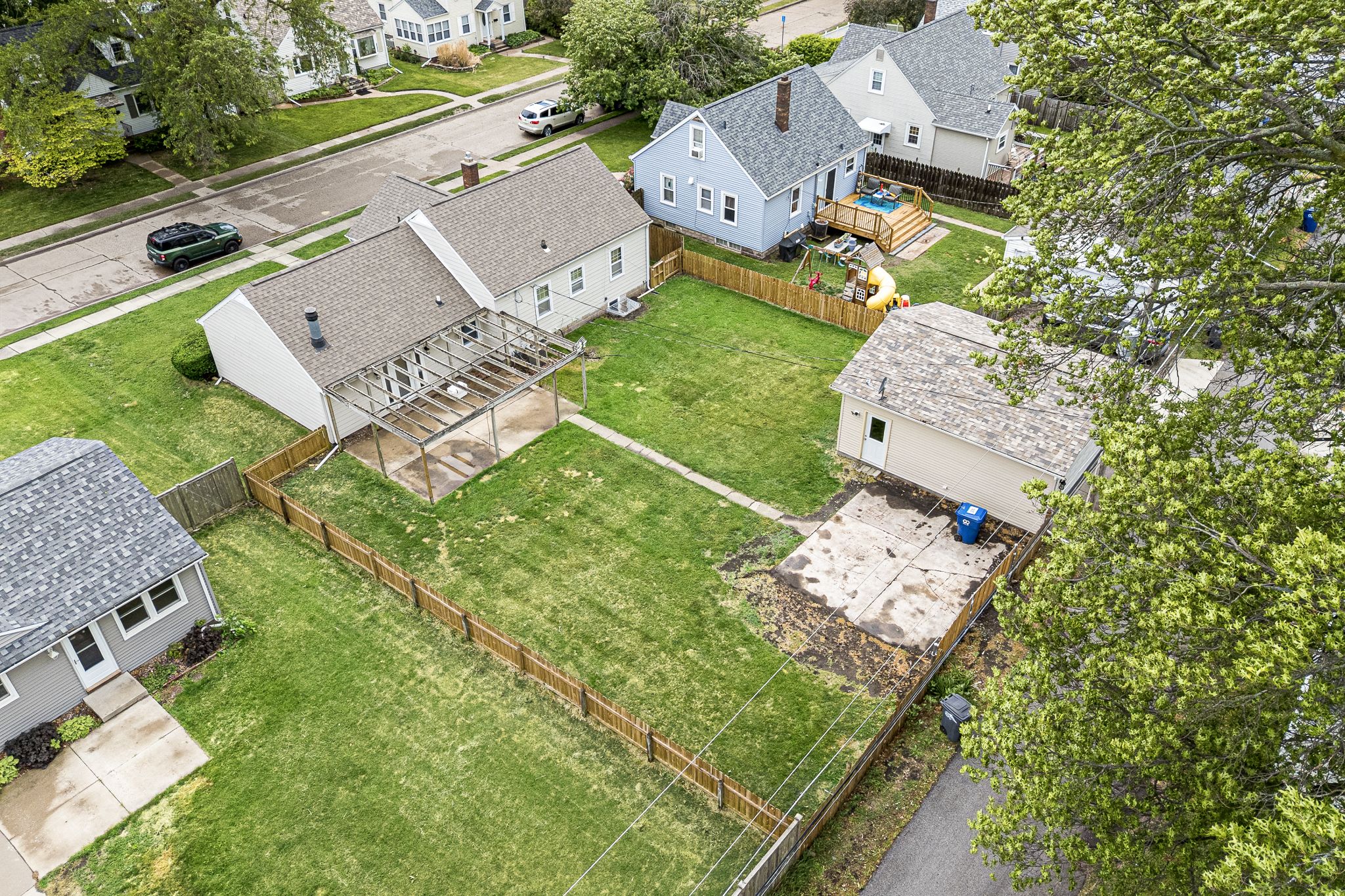918 Jones St, Bettendorf, IA, Image 29