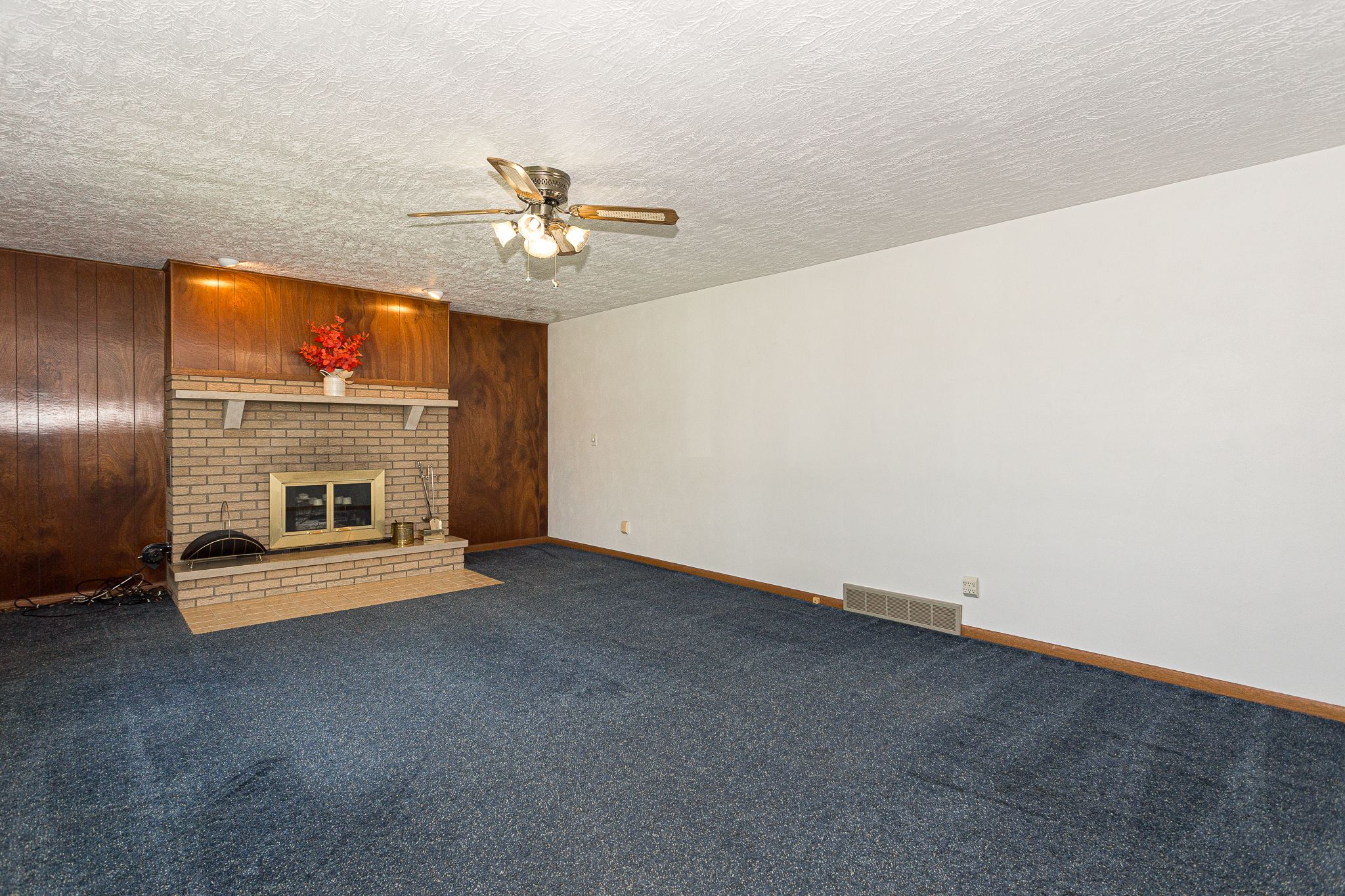 11719 1st St E, Milan, IL, Image 5