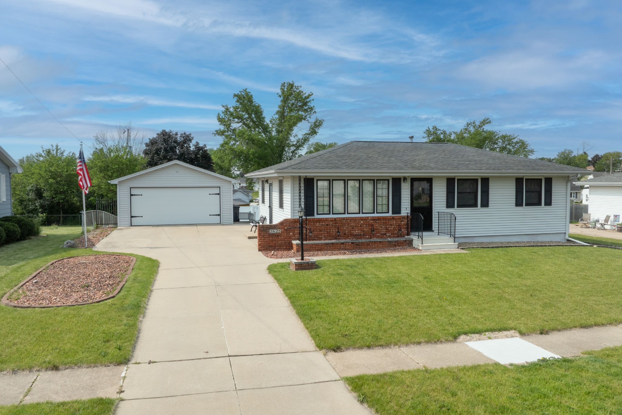 2625 Willow St SW, Cedar Rapids, IA, Image 0