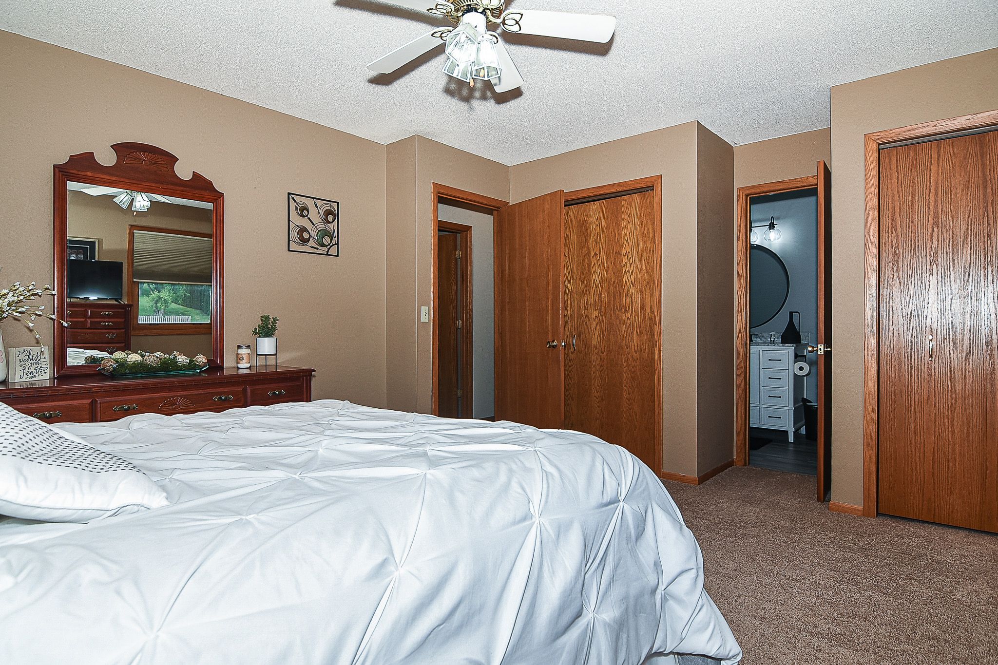 2445 Palomino Circle, Dubuque, IA, Image 10