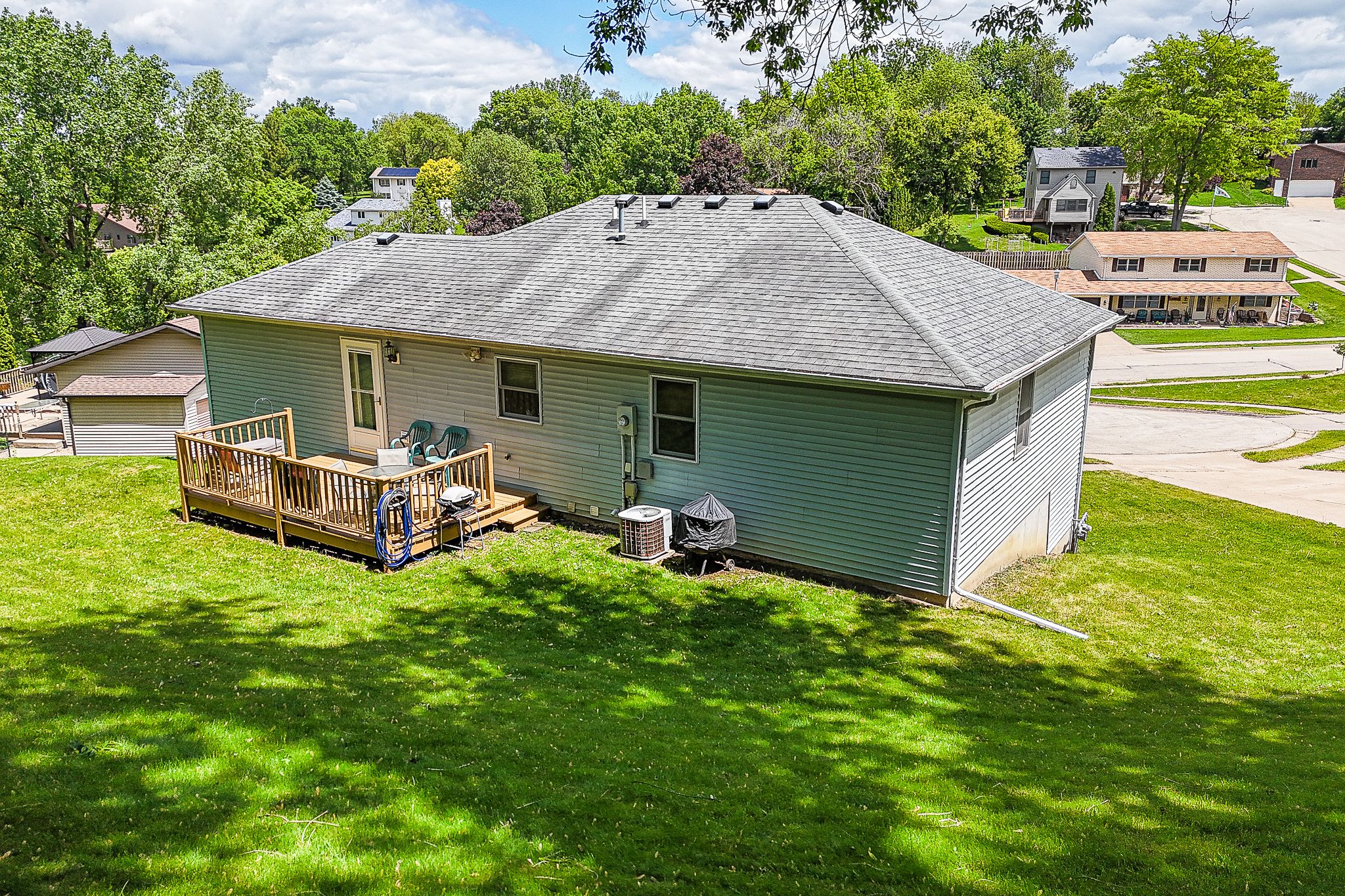 2445 Palomino Circle, Dubuque, IA, Image 19