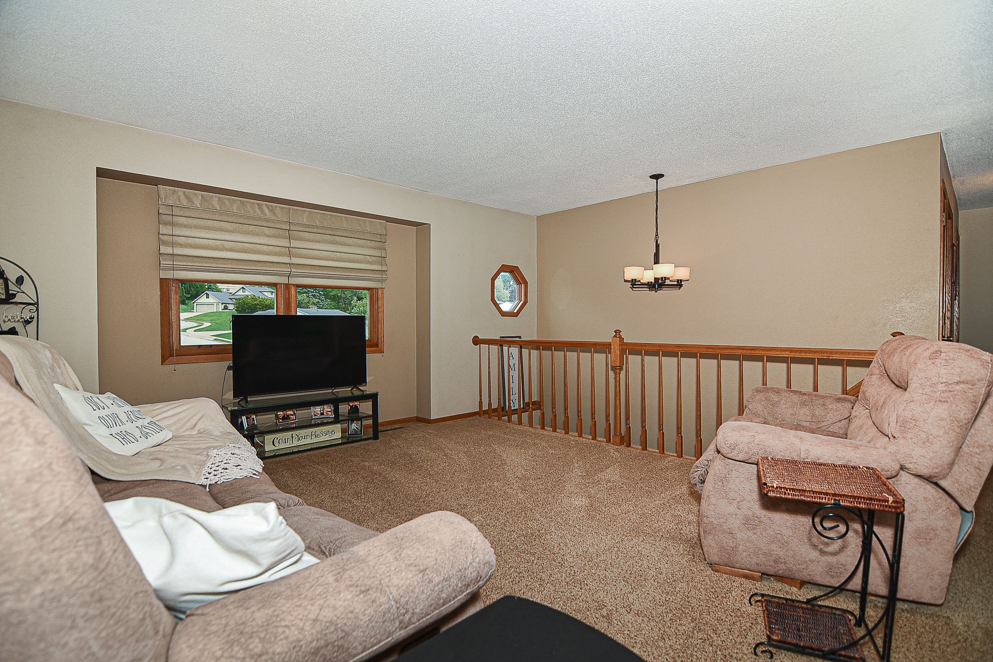 2445 Palomino Circle, Dubuque, IA, Image 2