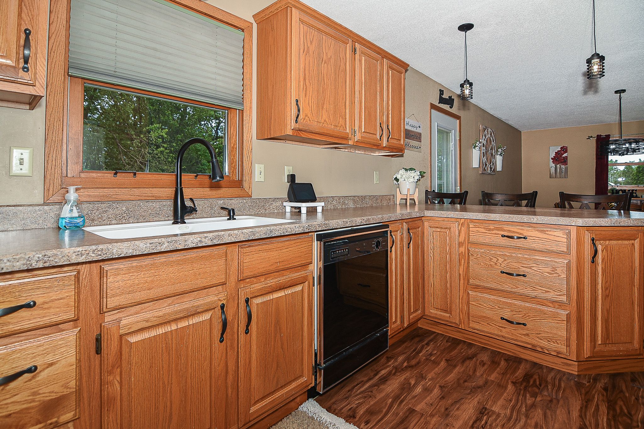2445 Palomino Circle, Dubuque, IA, Image 6