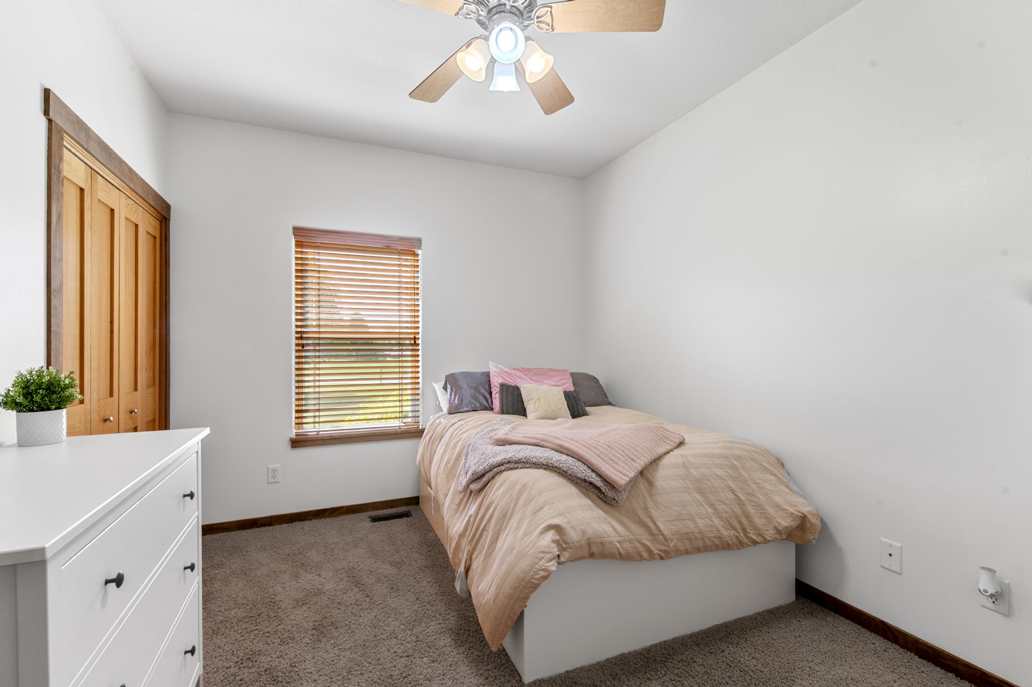 207 Pheasant Run, West Branch, IA, Image 31