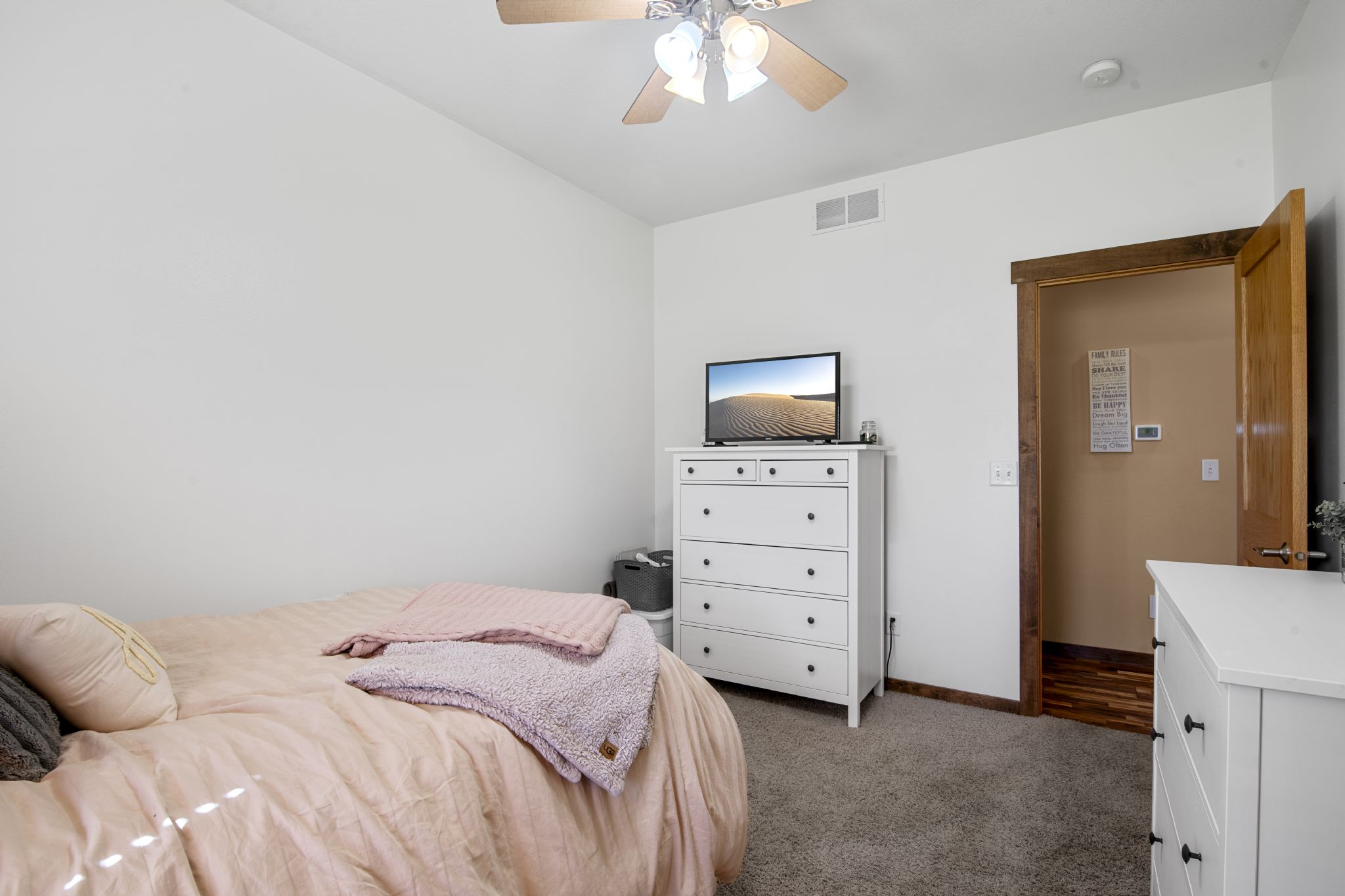 207 Pheasant Run, West Branch, IA, Image 32