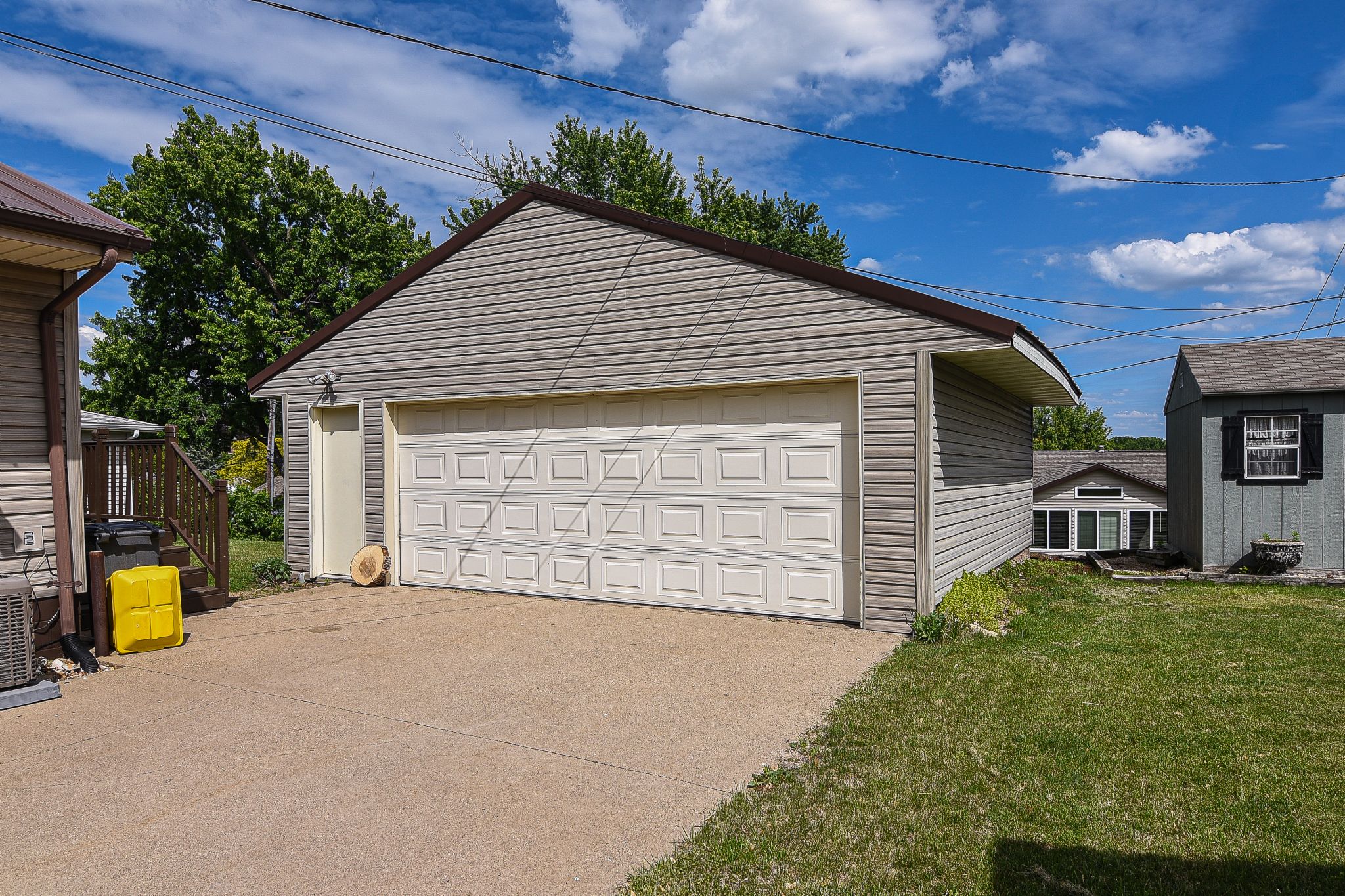 2068 Carter Rd, Dubuque, IA, Image 19