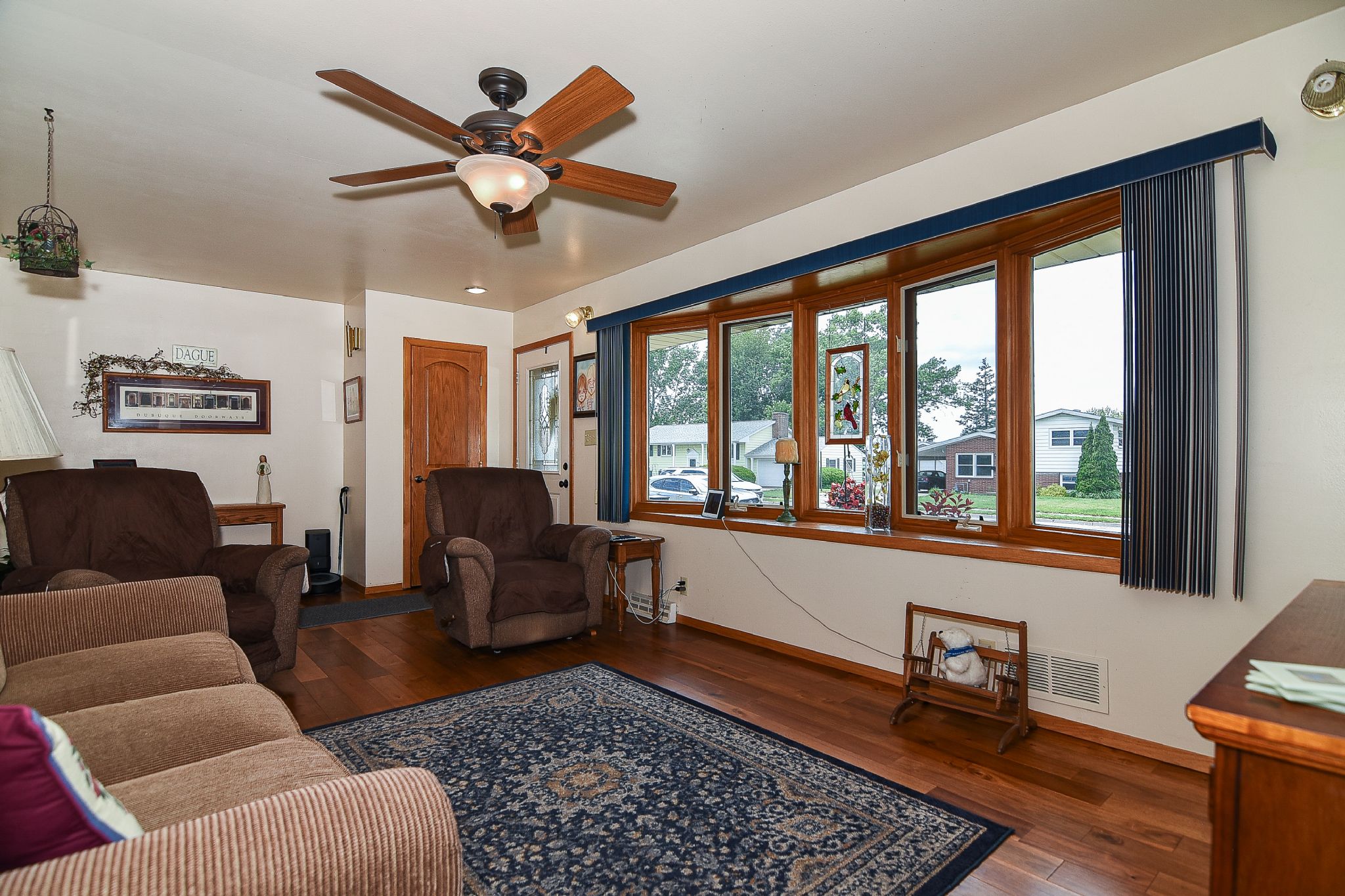 2068 Carter Rd, Dubuque, IA, Image 2