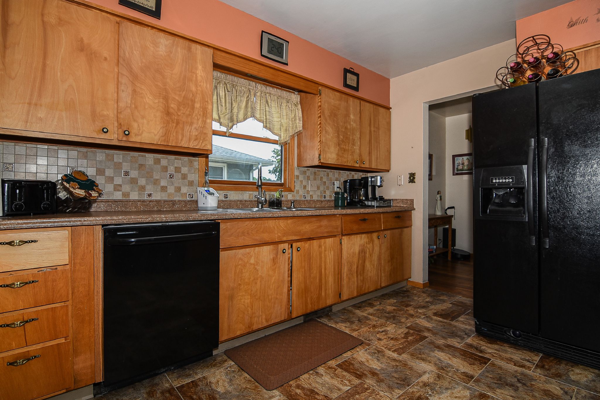 2068 Carter Rd, Dubuque, IA, Image 4