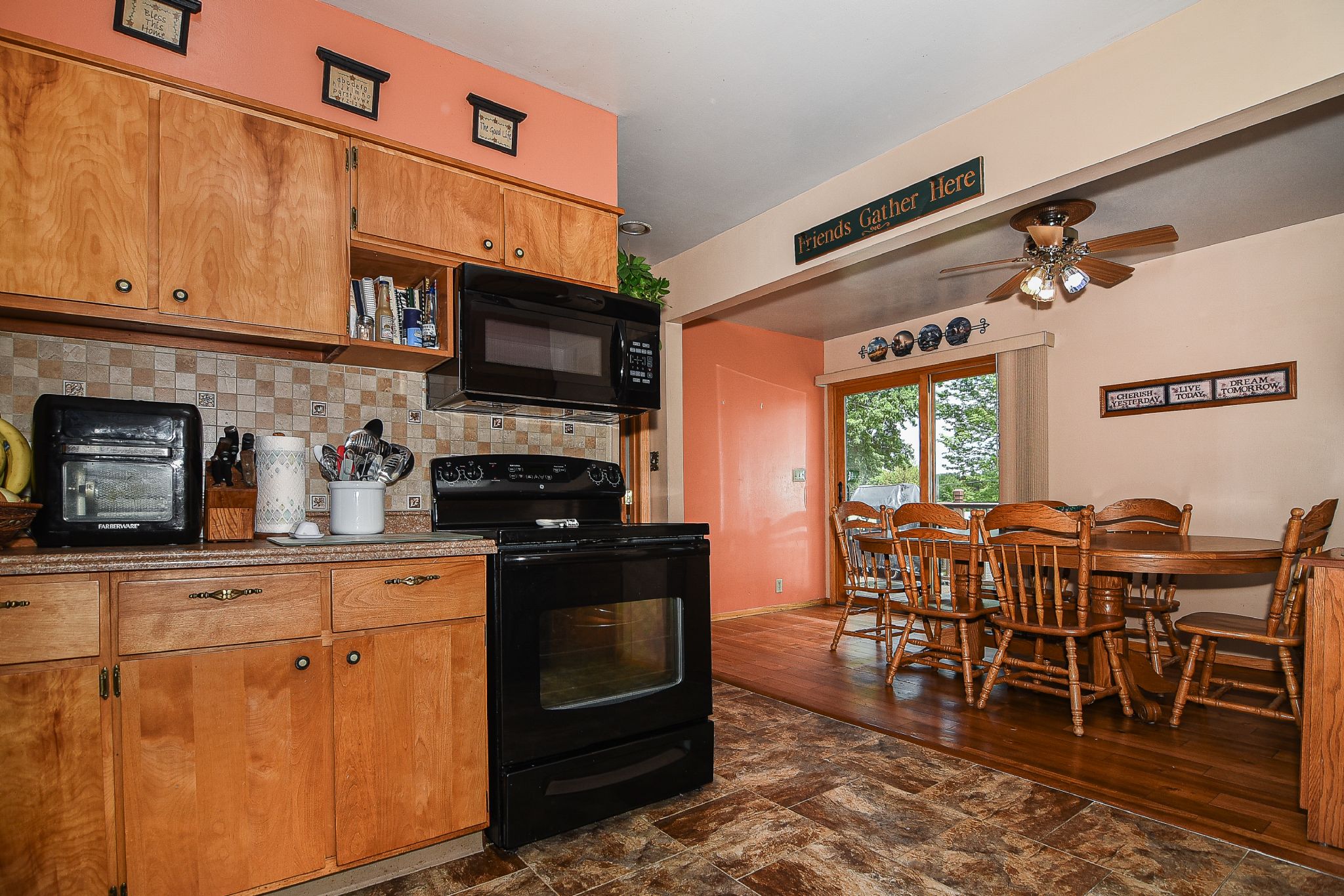 2068 Carter Rd, Dubuque, IA, Image 5