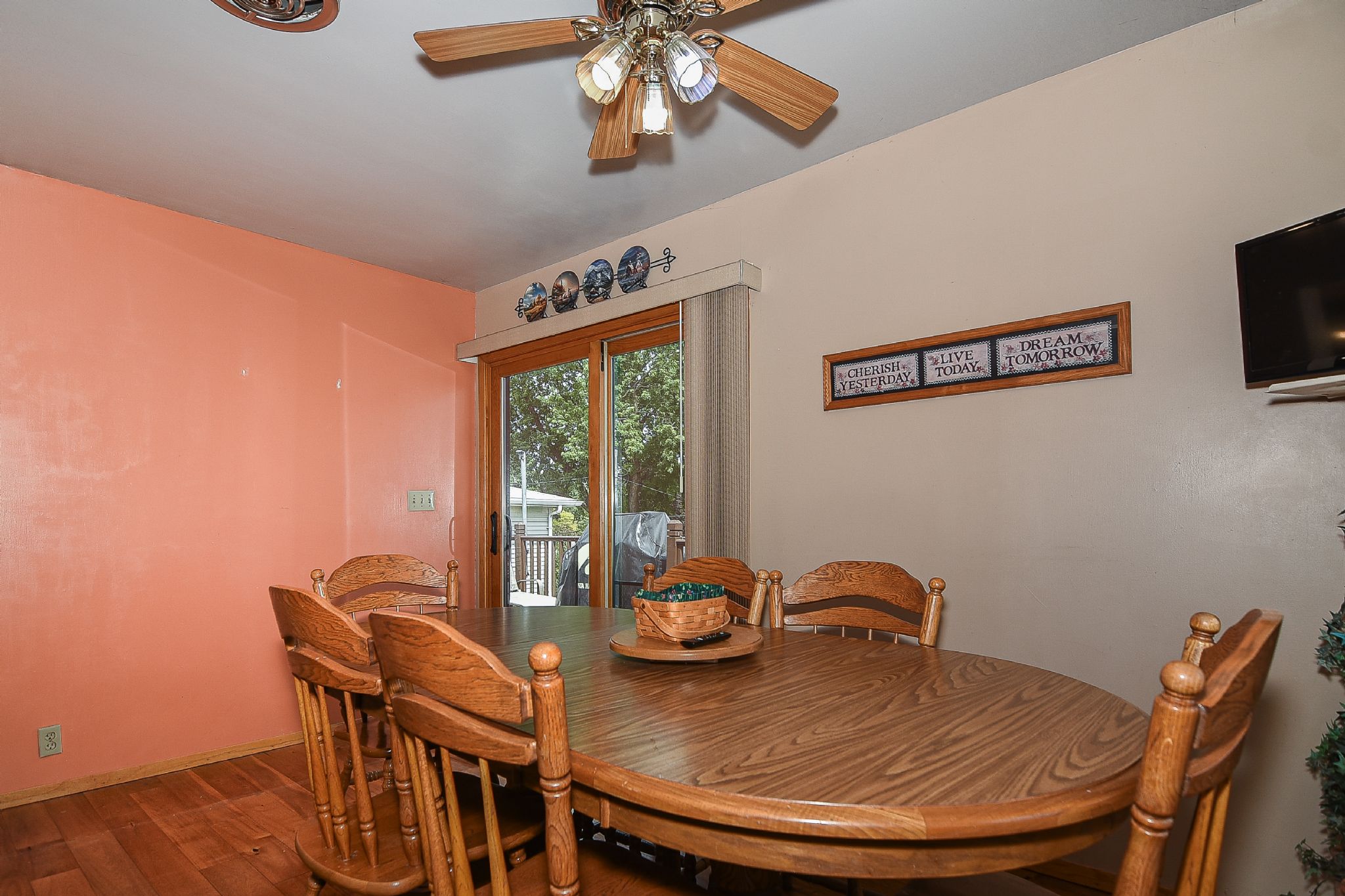 2068 Carter Rd, Dubuque, IA, Image 6