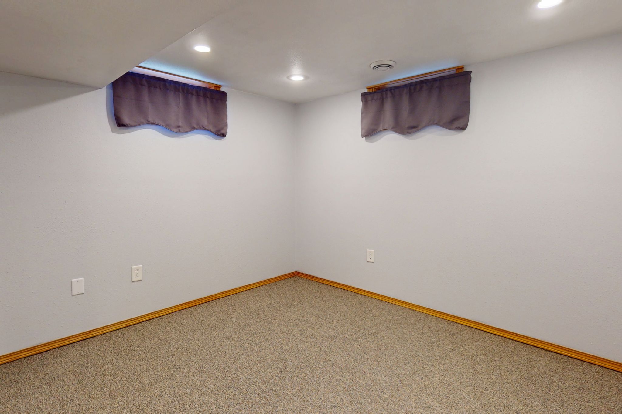201 1st St, Delhi, IA, Image 24