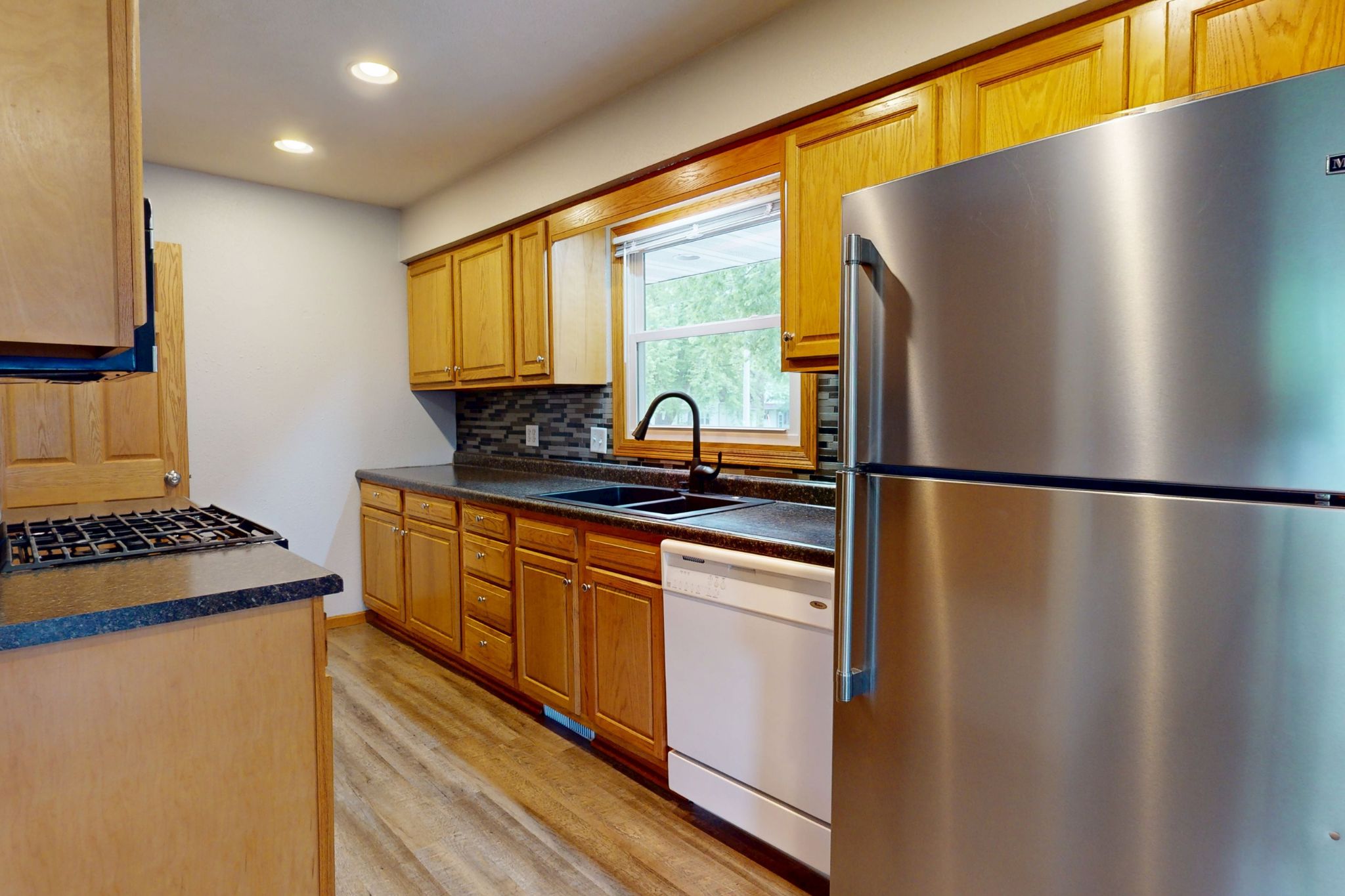 201 1st St, Delhi, IA, Image 8