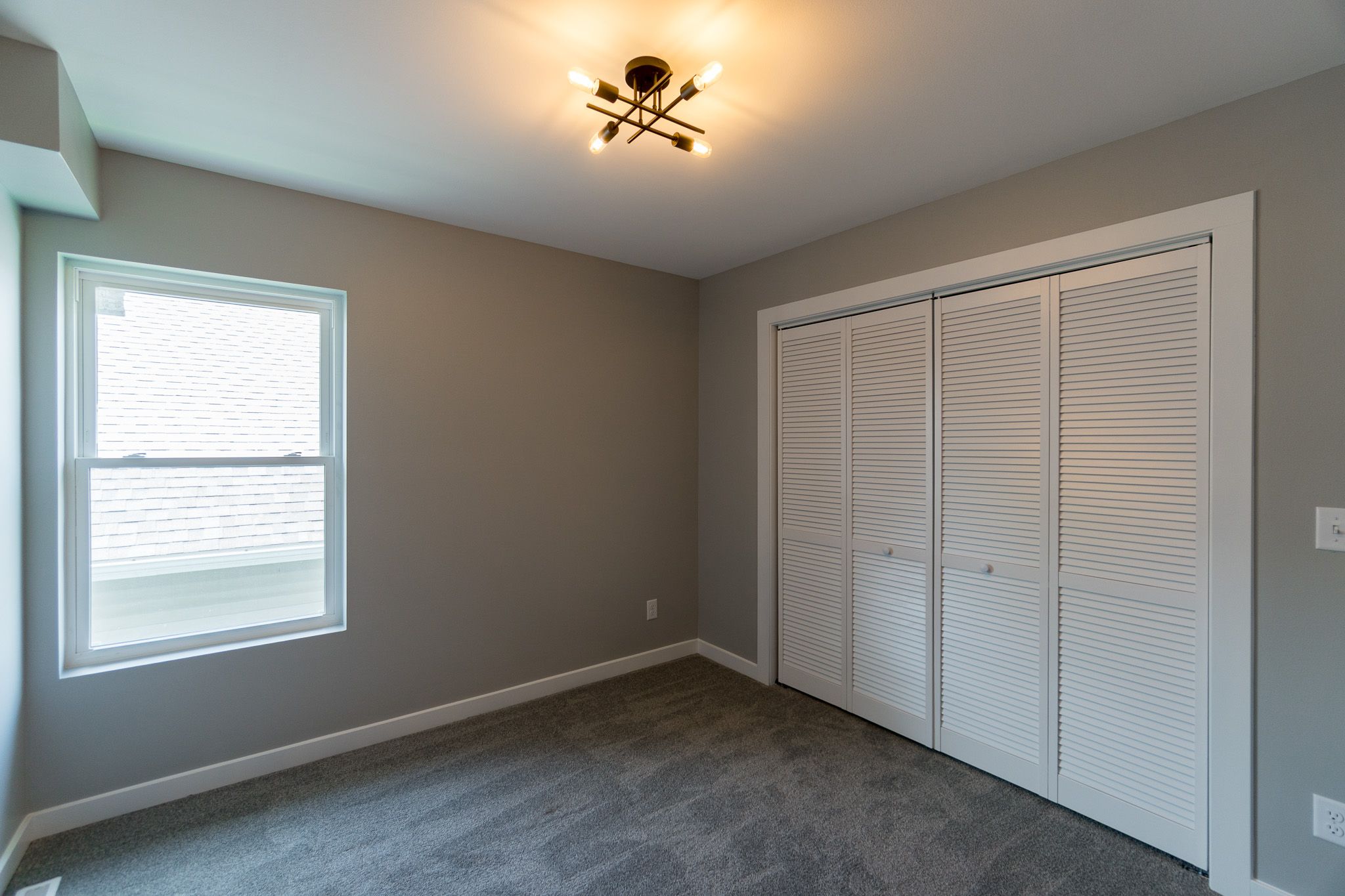 408 4th Ave SW, Cedar Rapids, IA, Image 15